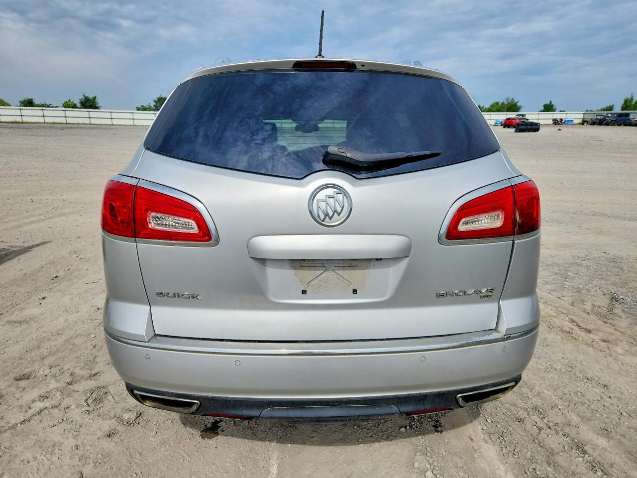 2014 Buick Enclave Silver vin: 5GAKVBKD6EJ167441