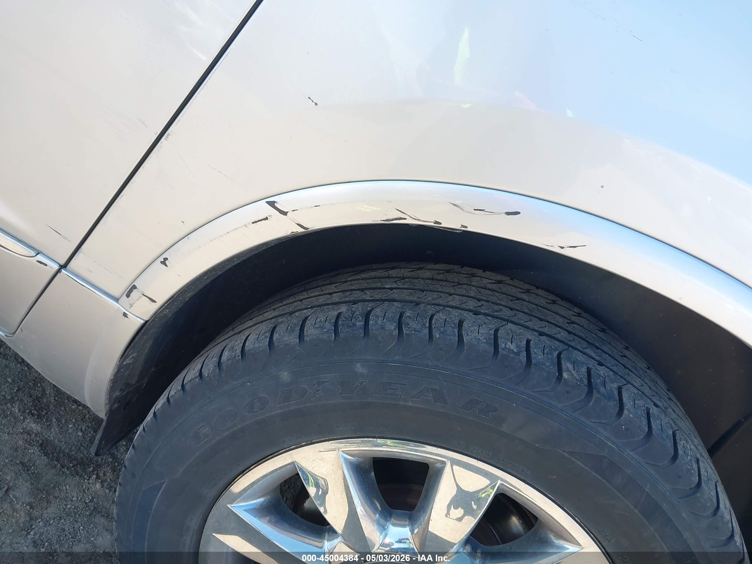 2015 Buick Enclave Leather Silver vin: 5GAKVBKD6FJ323415