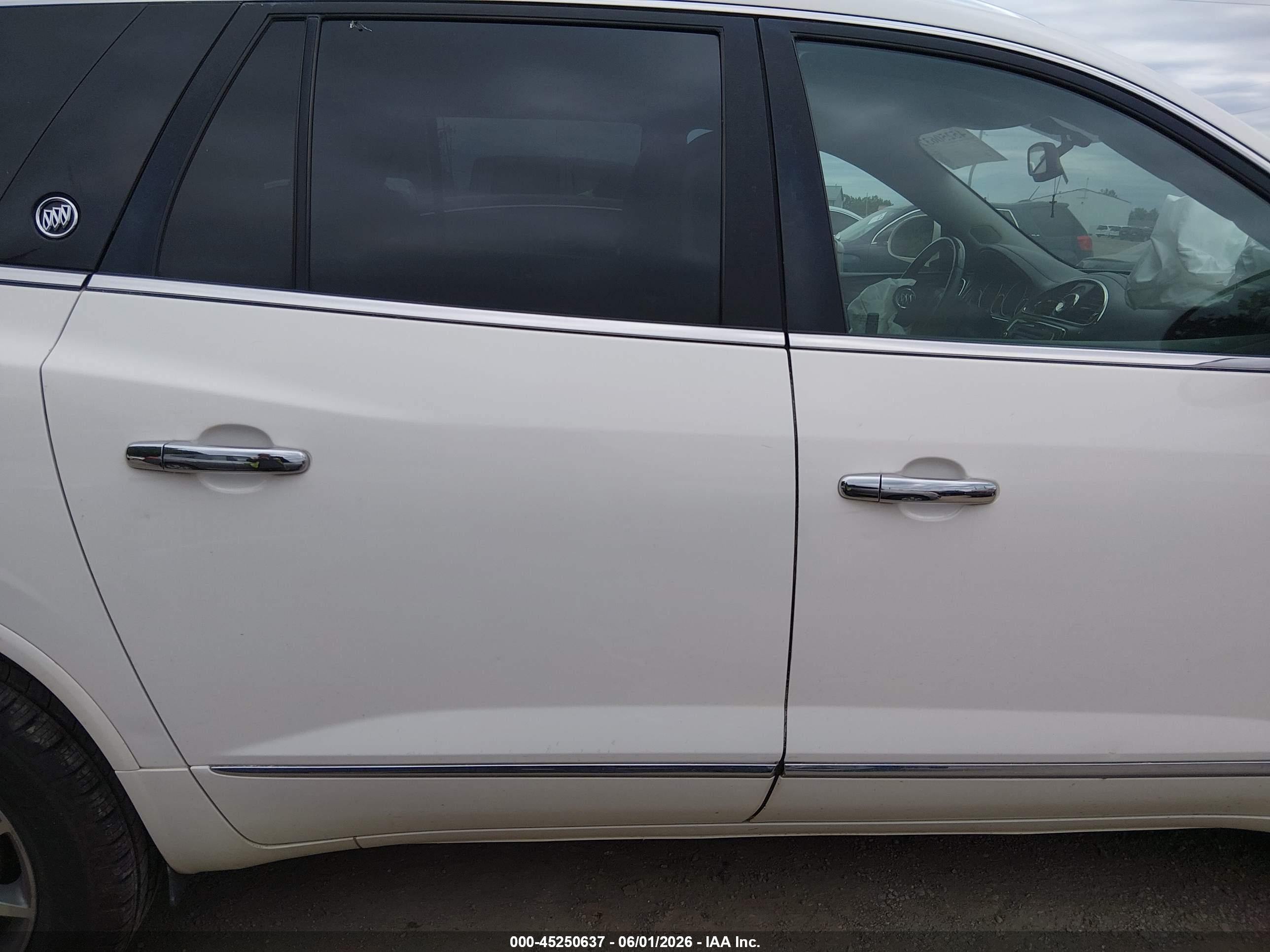 2014 Buick Enclave Leather White vin: 5GAKVBKD7EJ121276