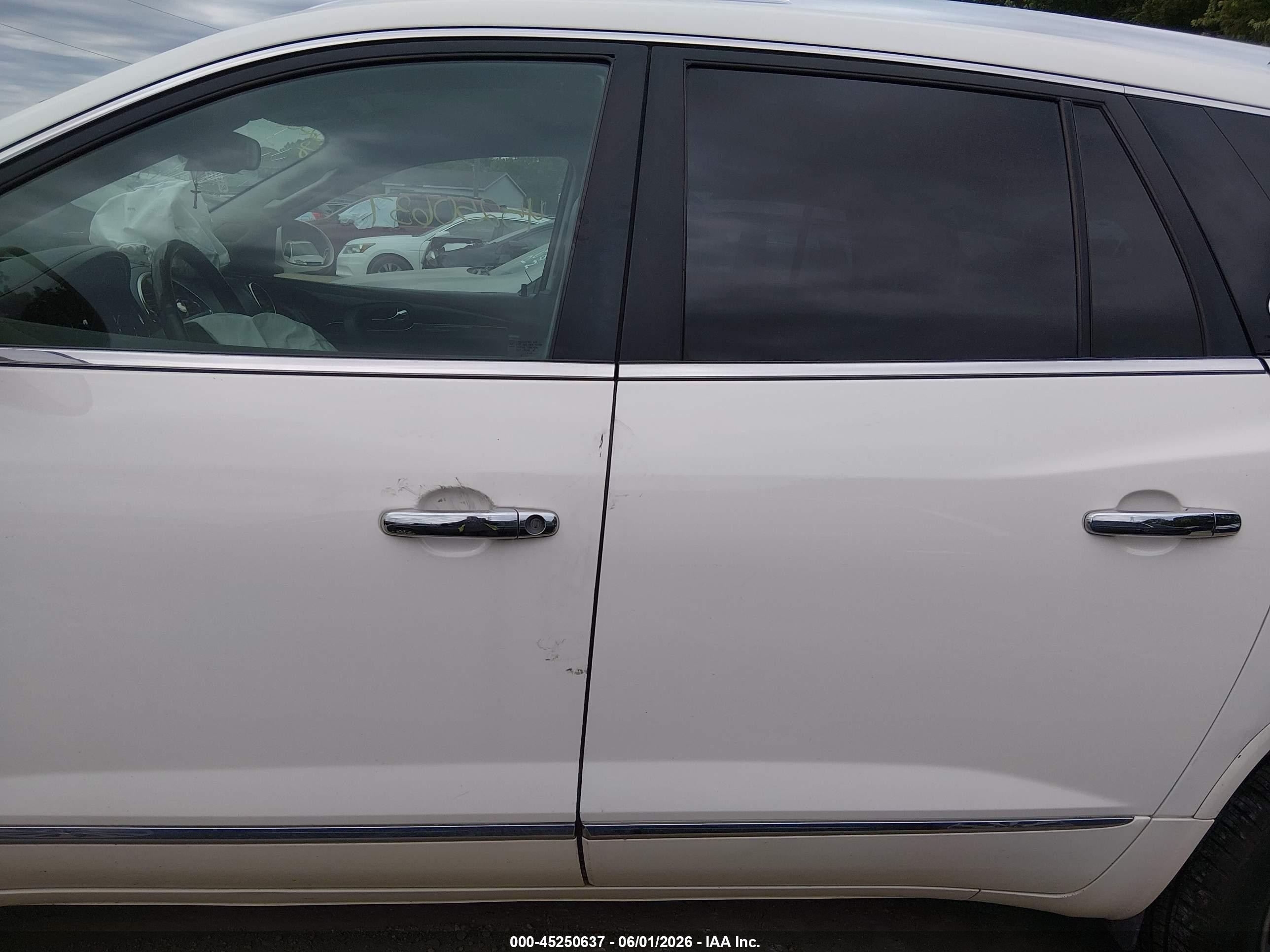 2014 Buick Enclave Leather White vin: 5GAKVBKD7EJ121276