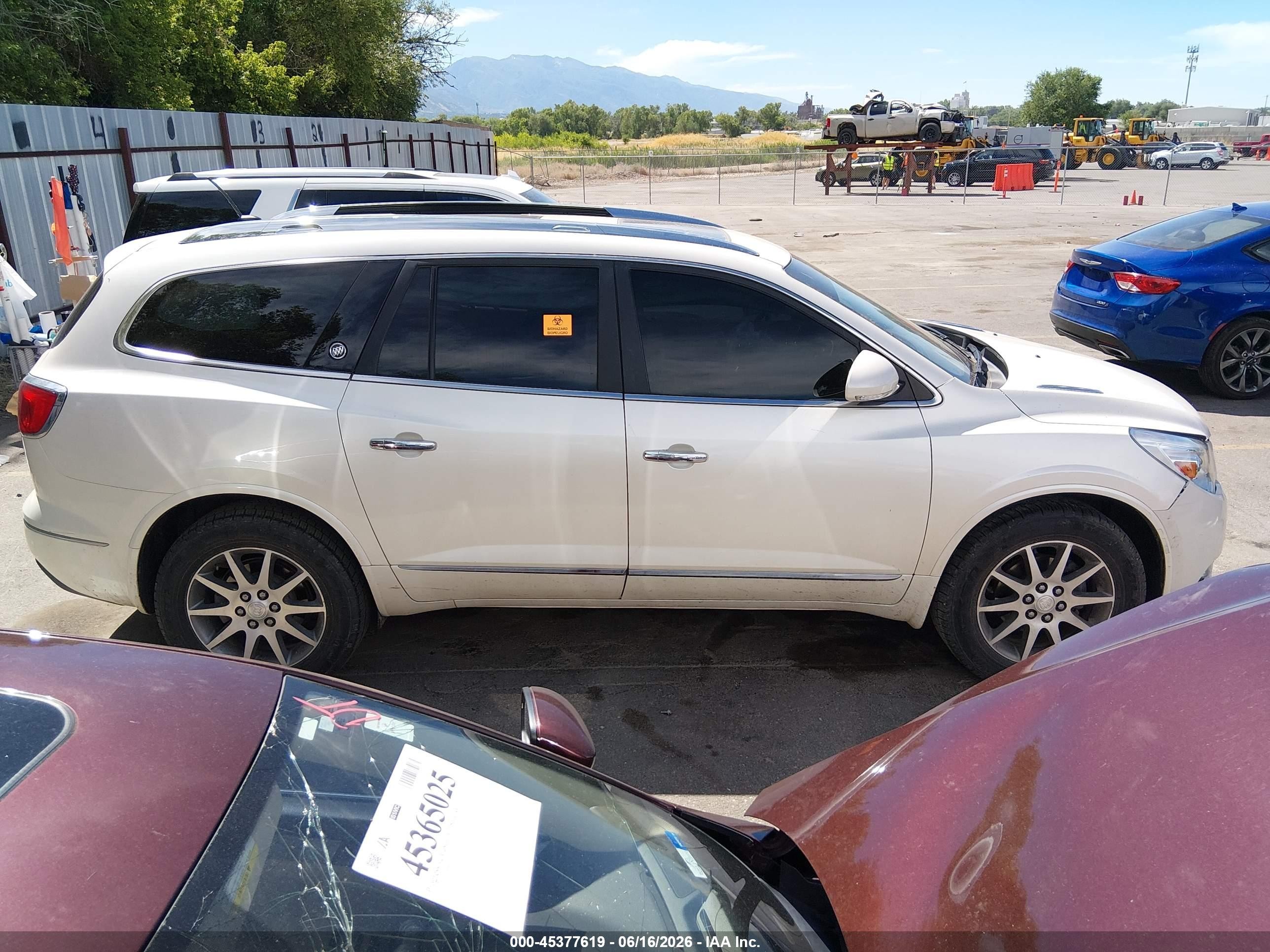 2014 Buick Enclave Leather White vin: 5GAKVBKD7EJ309800