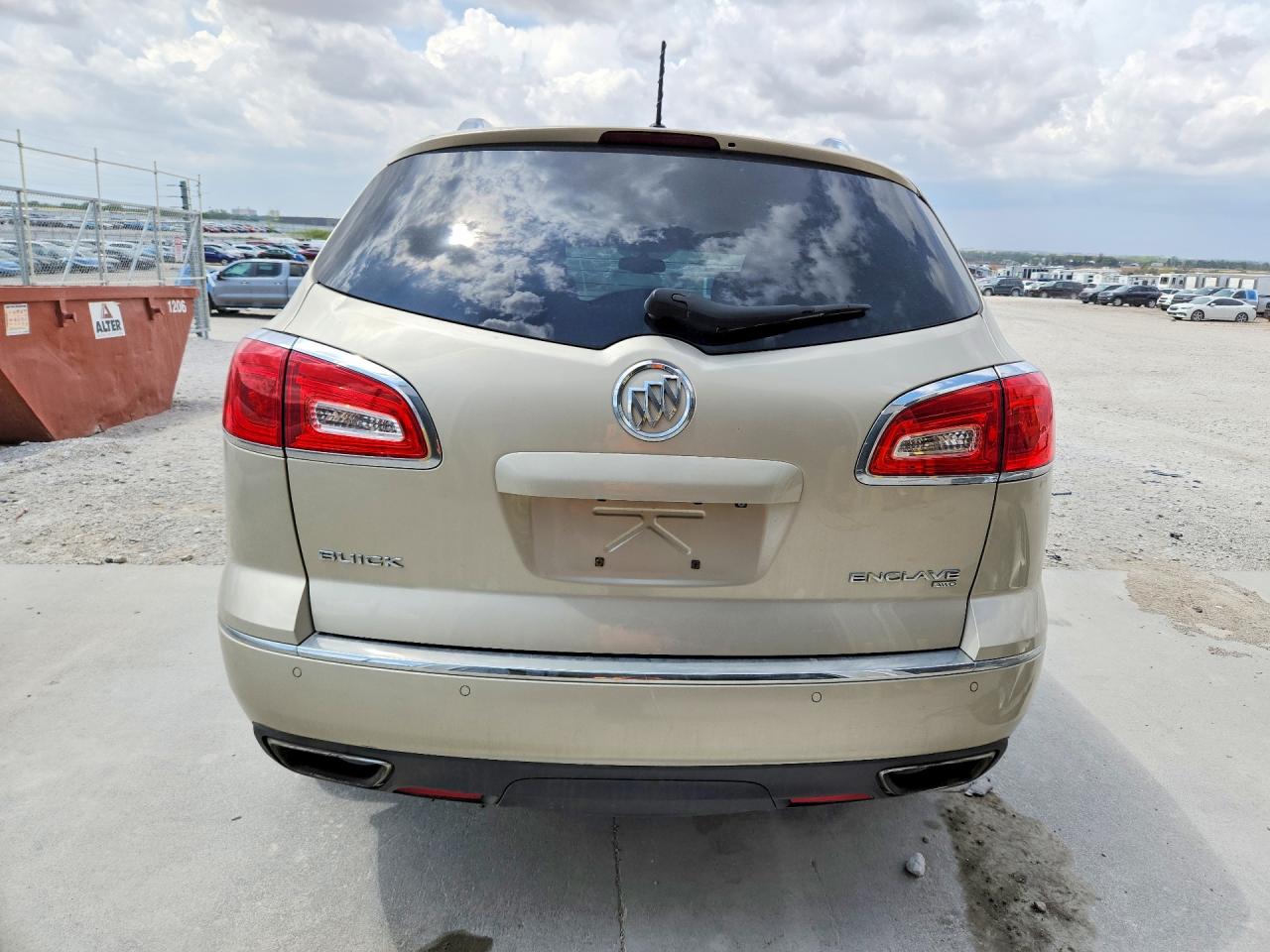 2015 Buick Enclave Silver vin: 5GAKVBKD7FJ201274