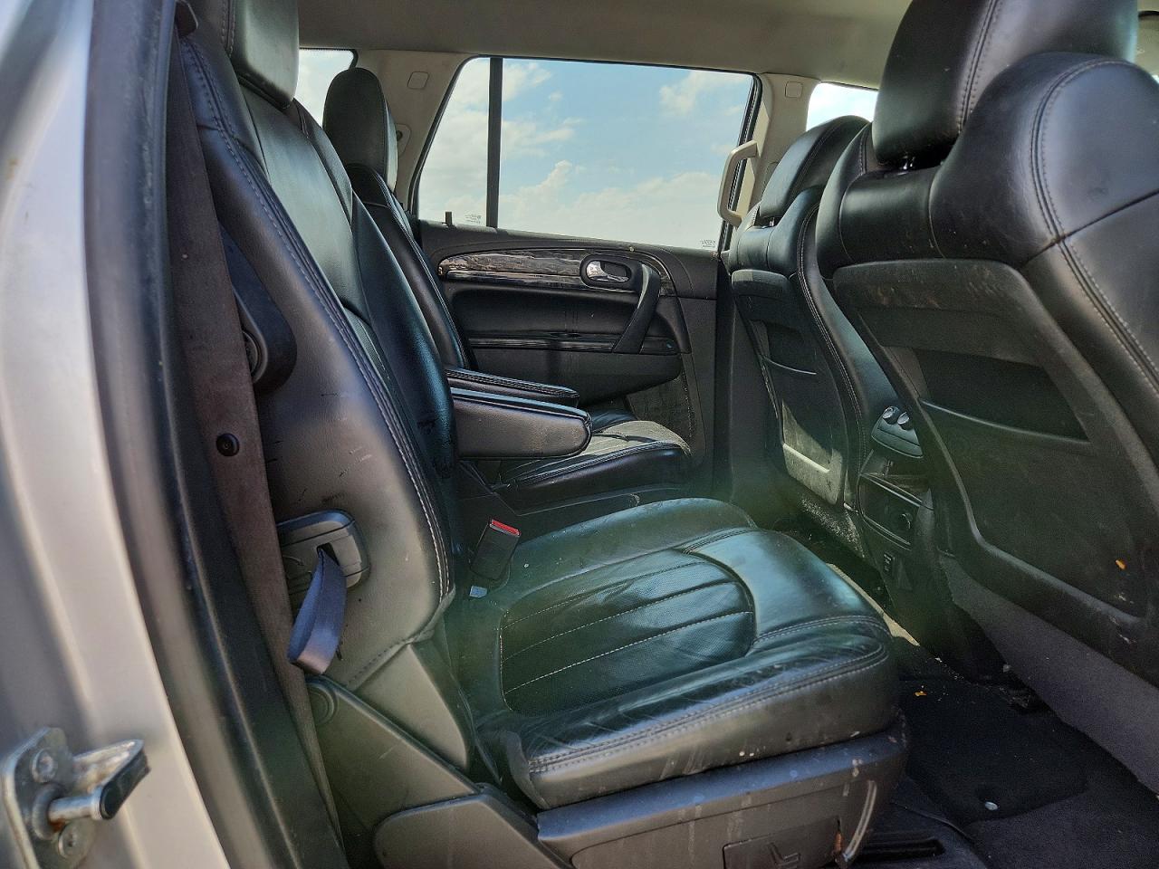 2014 Buick Enclave Silver vin: 5GAKVBKD8EJ118547