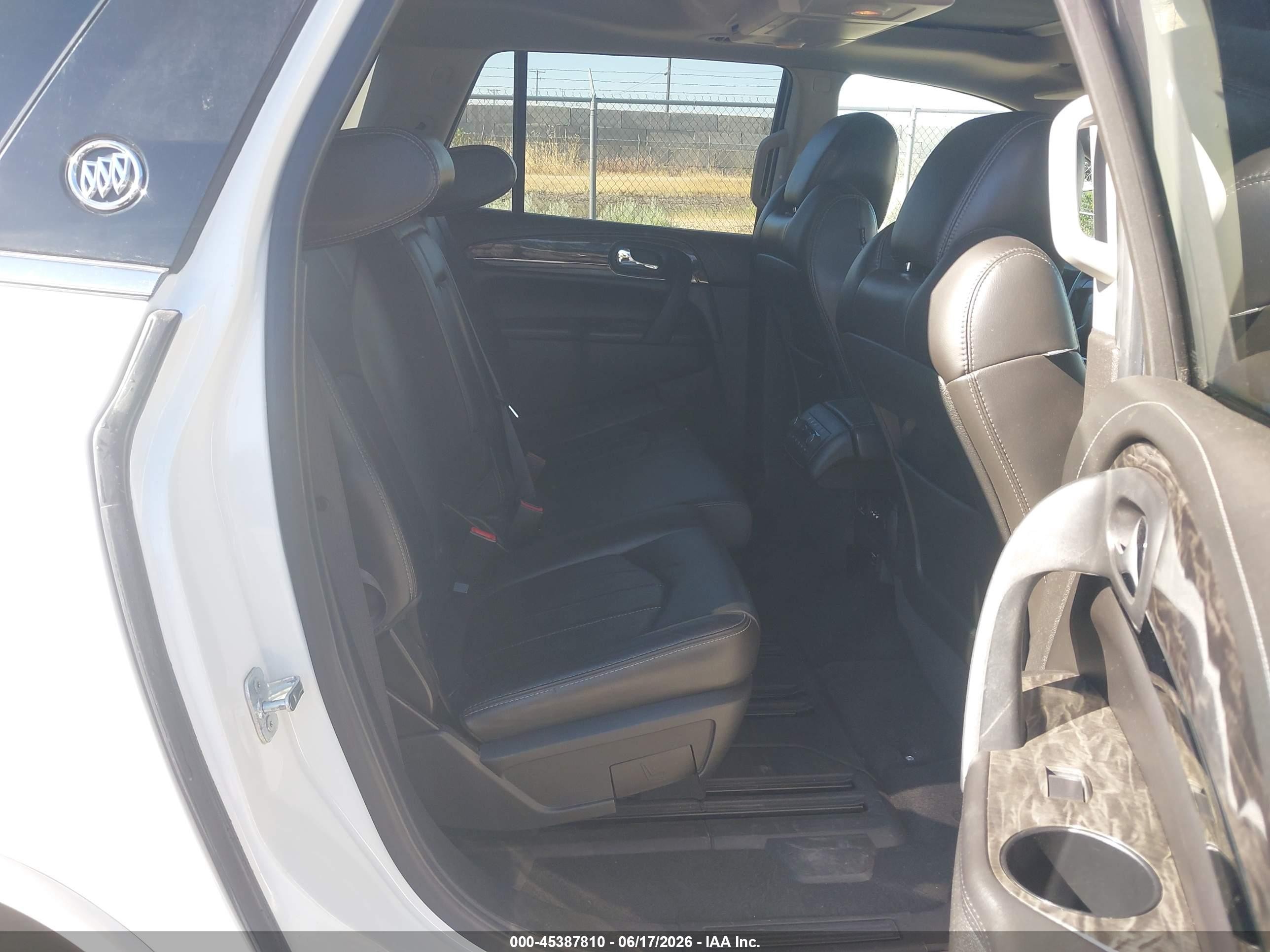 2014 Buick Enclave Leather Белый vin: 5GAKVBKD8EJ361744