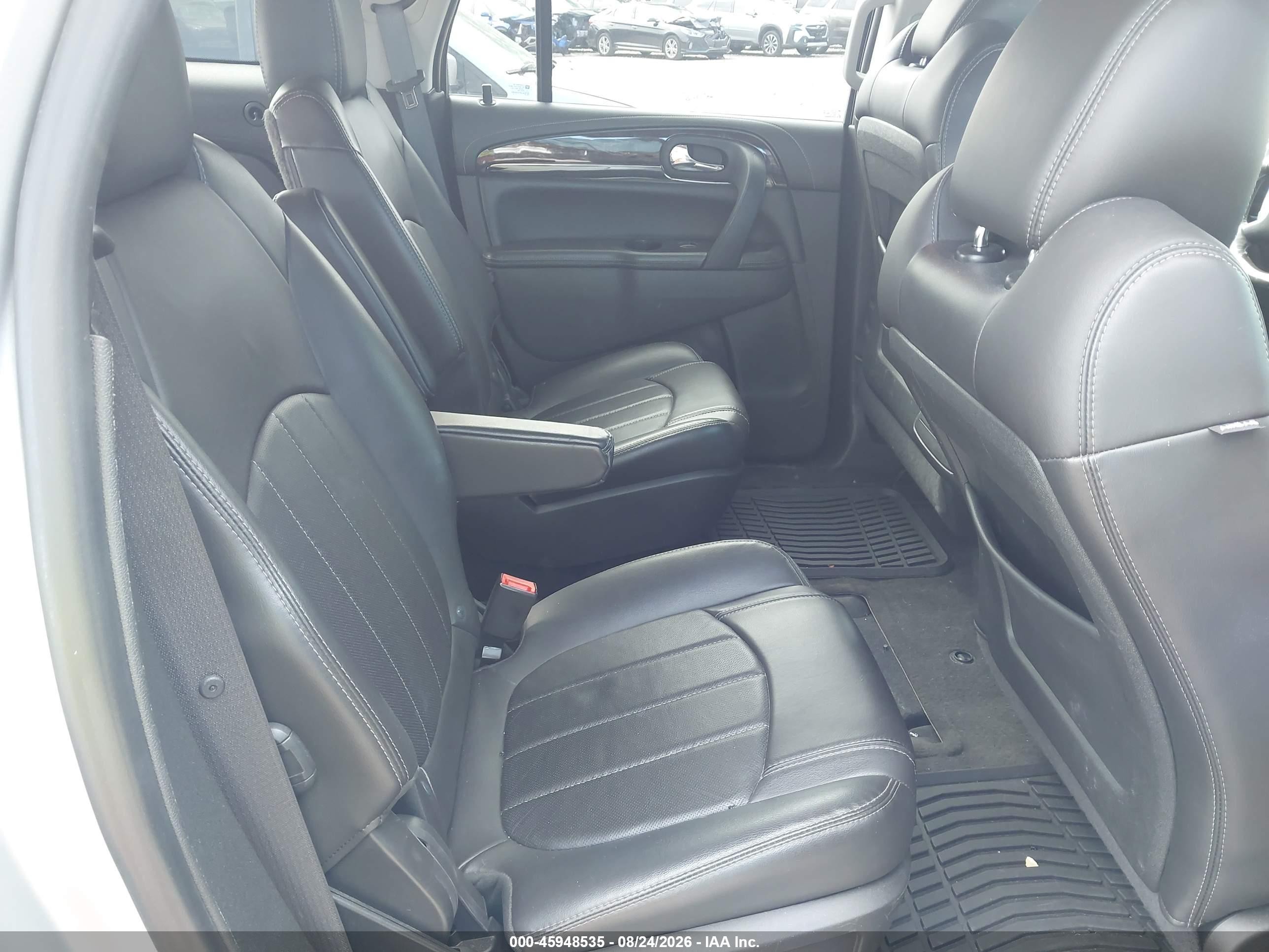 2015 Buick Enclave Leather Silver vin: 5GAKVBKD8FJ127914