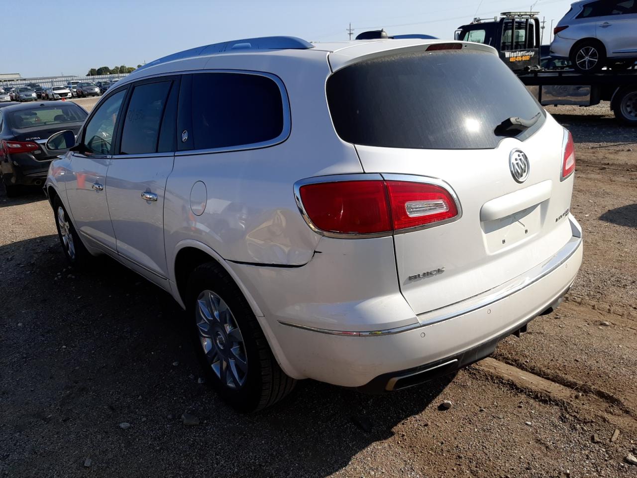 2017 Buick Enclave  White vin: 5GAKVBKD8HJ321524