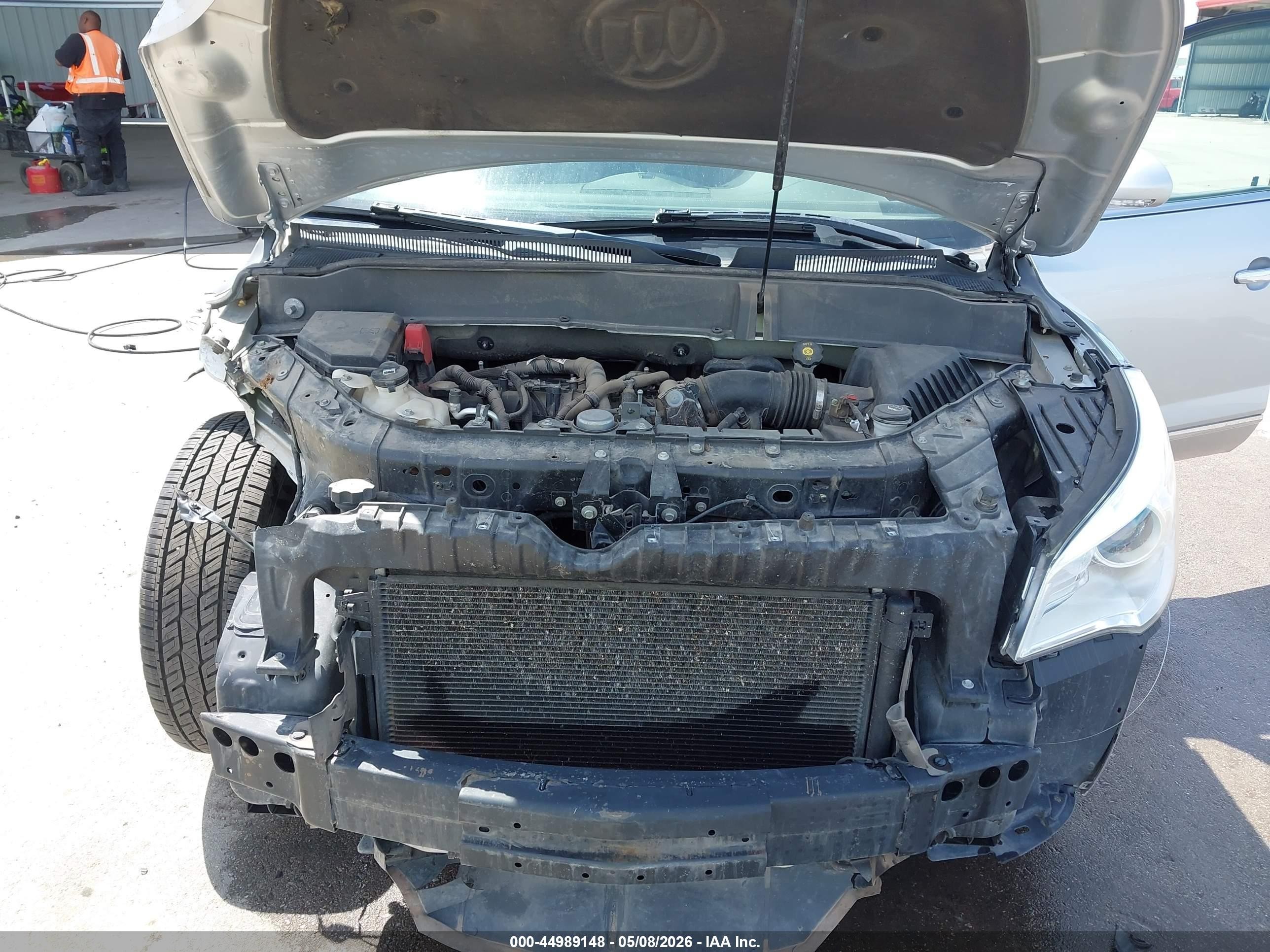 2014 Buick Enclave Leather Silver vin: 5GAKVBKD9EJ113986