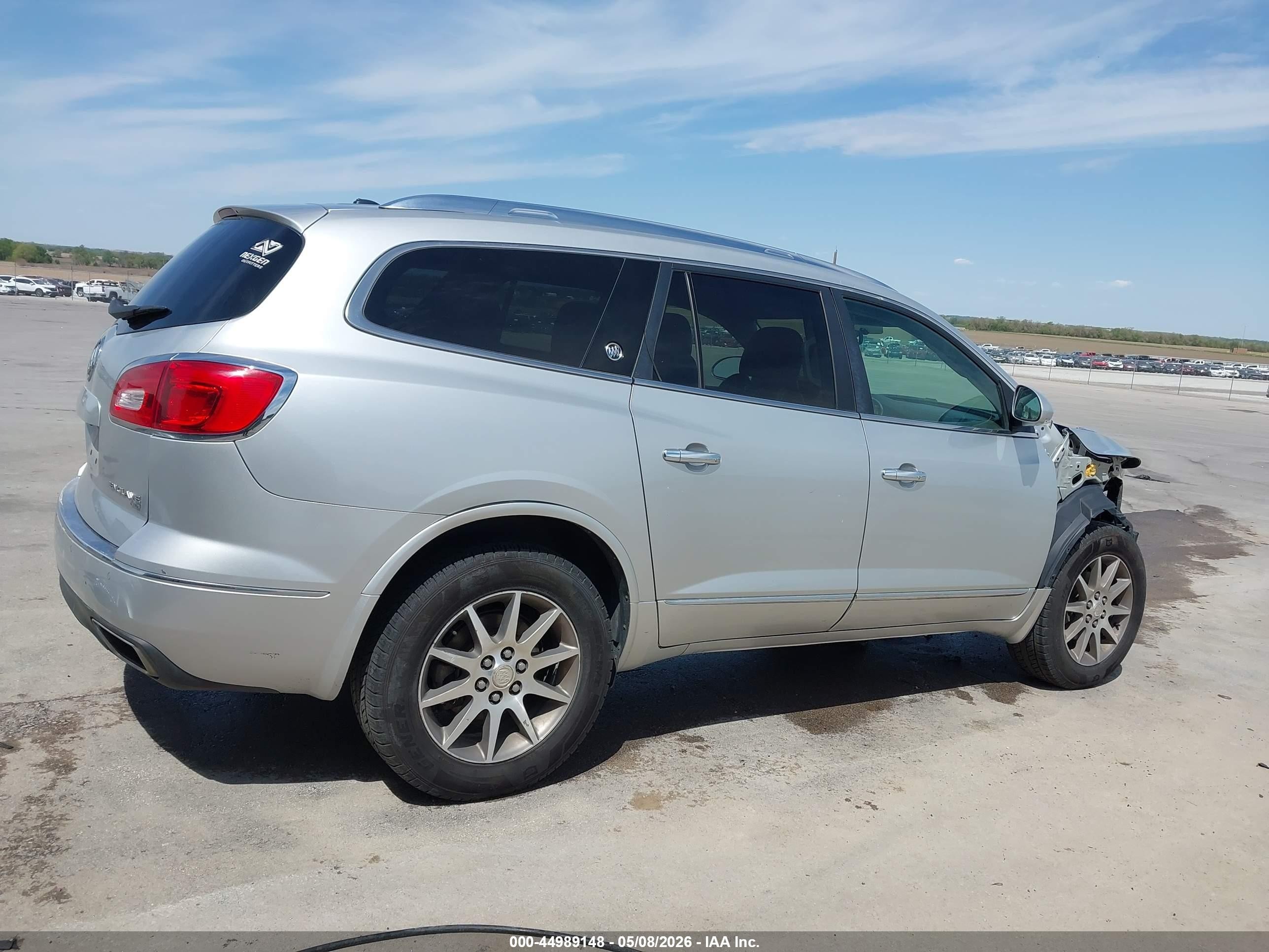 2014 Buick Enclave Leather Silver vin: 5GAKVBKD9EJ113986