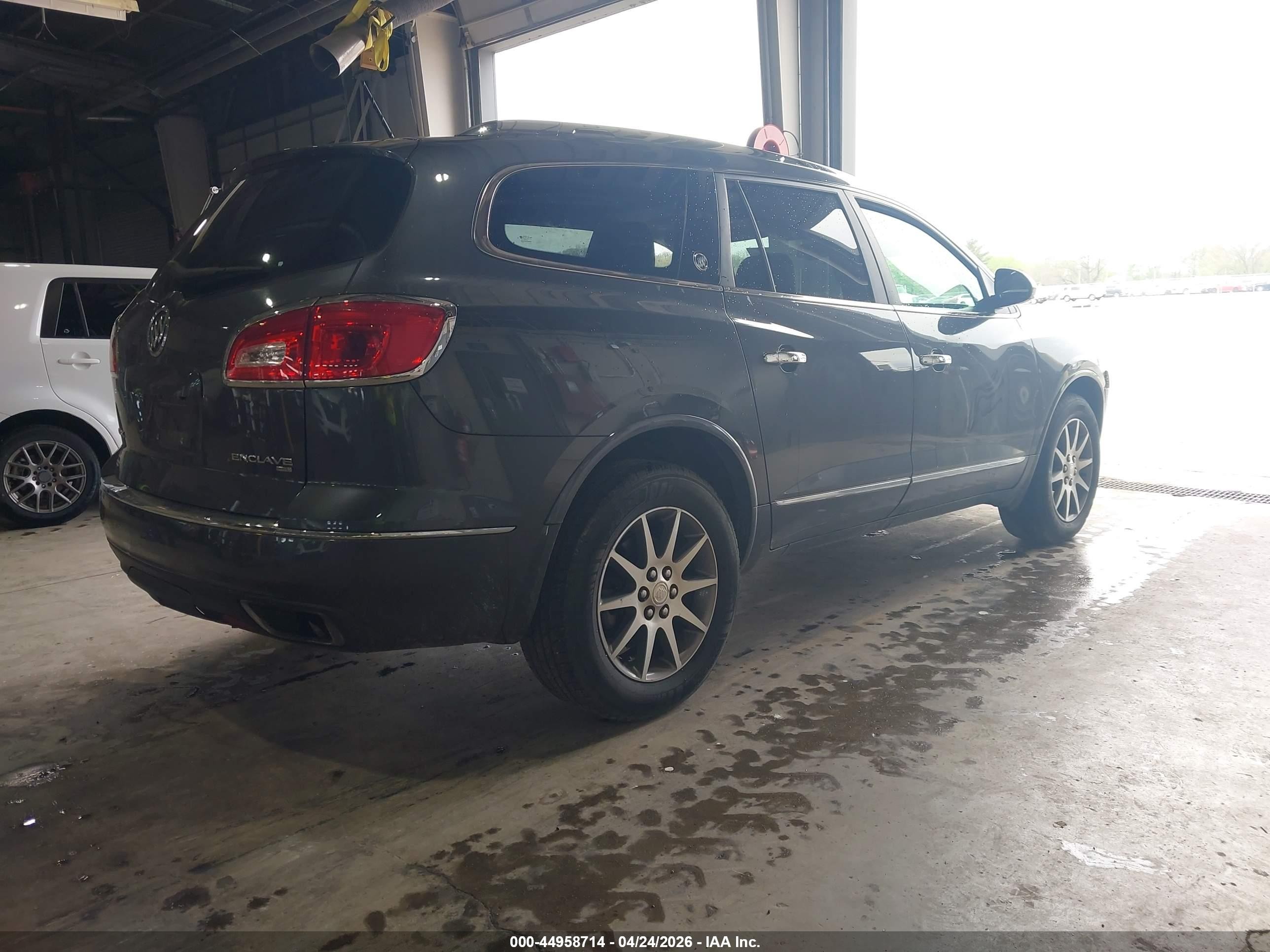 2014 Buick Enclave Leather Gray vin: 5GAKVBKD9EJ300600