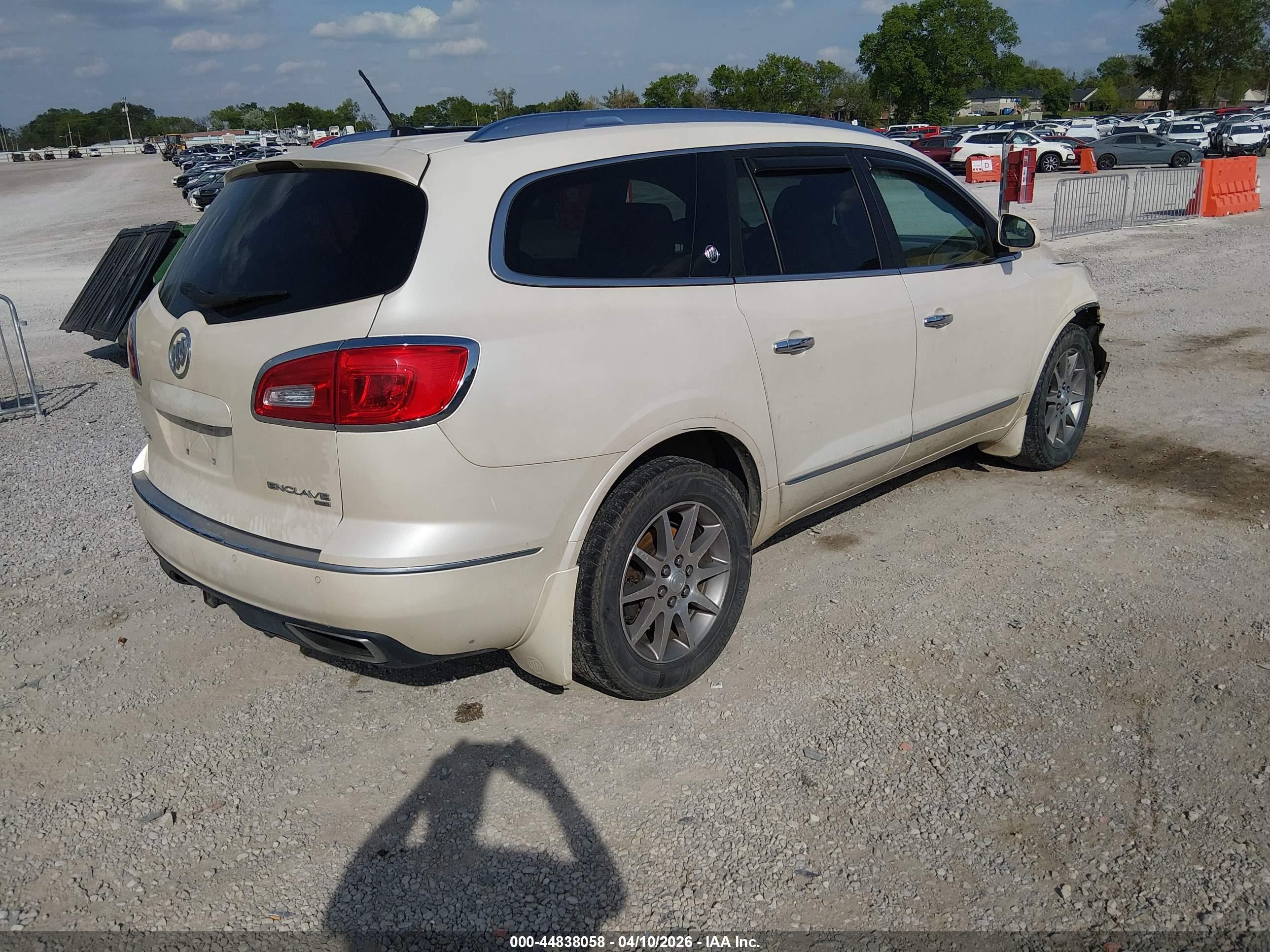 2015 Buick Enclave Leather White vin: 5GAKVBKD9FJ300128