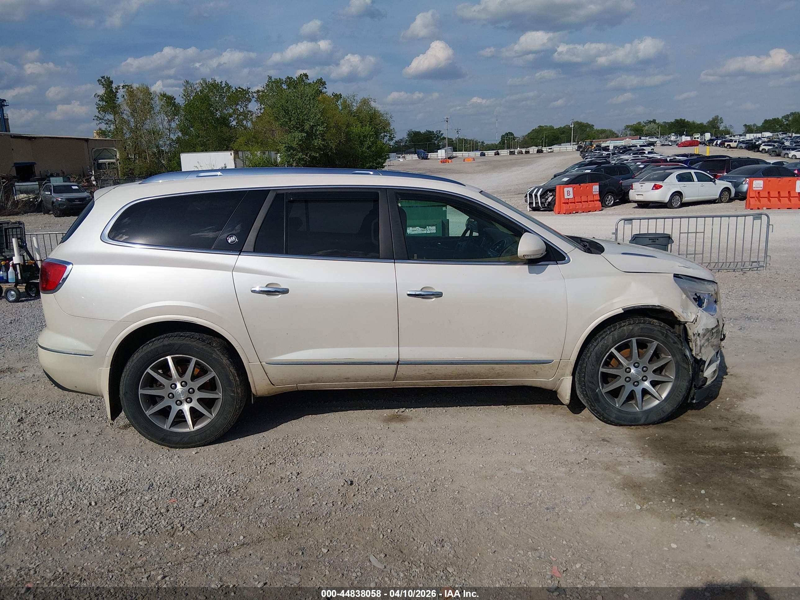 2015 Buick Enclave Leather White vin: 5GAKVBKD9FJ300128