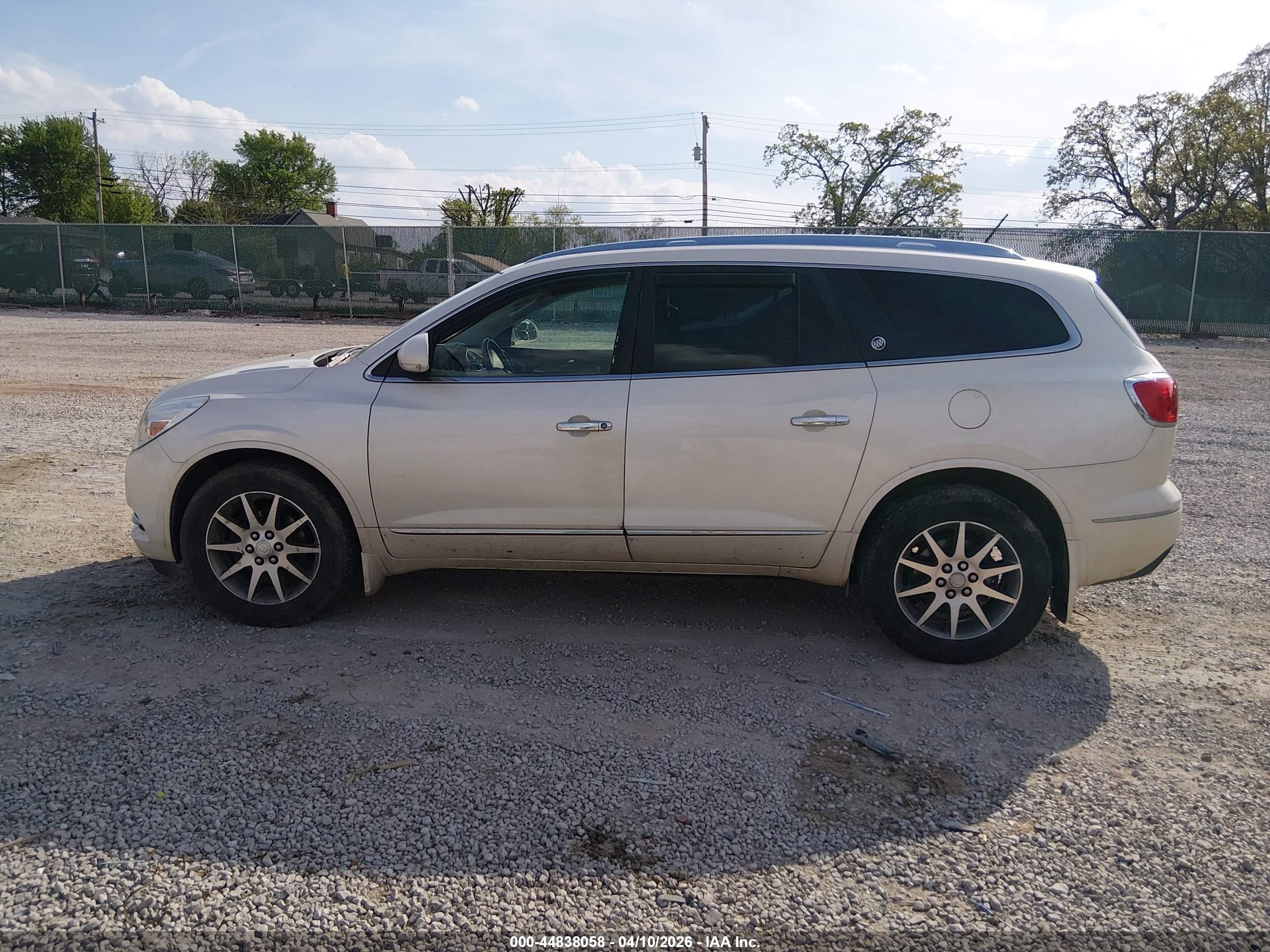 2015 Buick Enclave Leather White vin: 5GAKVBKD9FJ300128