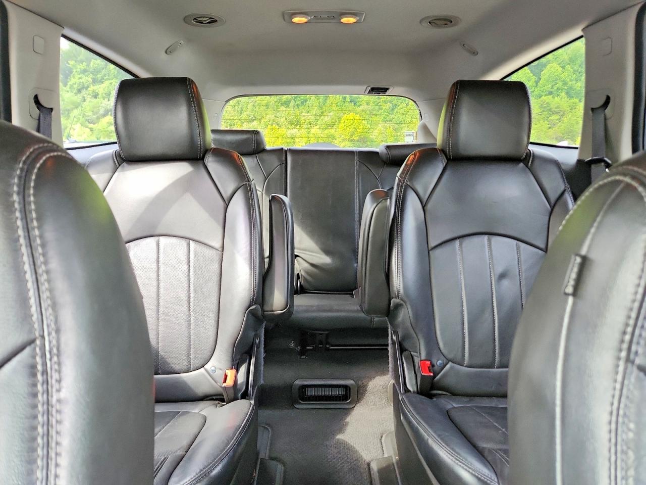 2014 Buick Enclave Серебряный vin: 5GAKVBKDXEJ133938