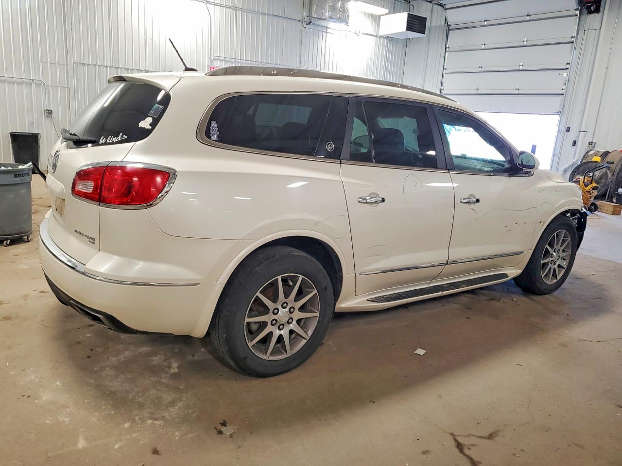 2014 Buick Enclave Cream vin: 5GAKVBKDXEJ221601