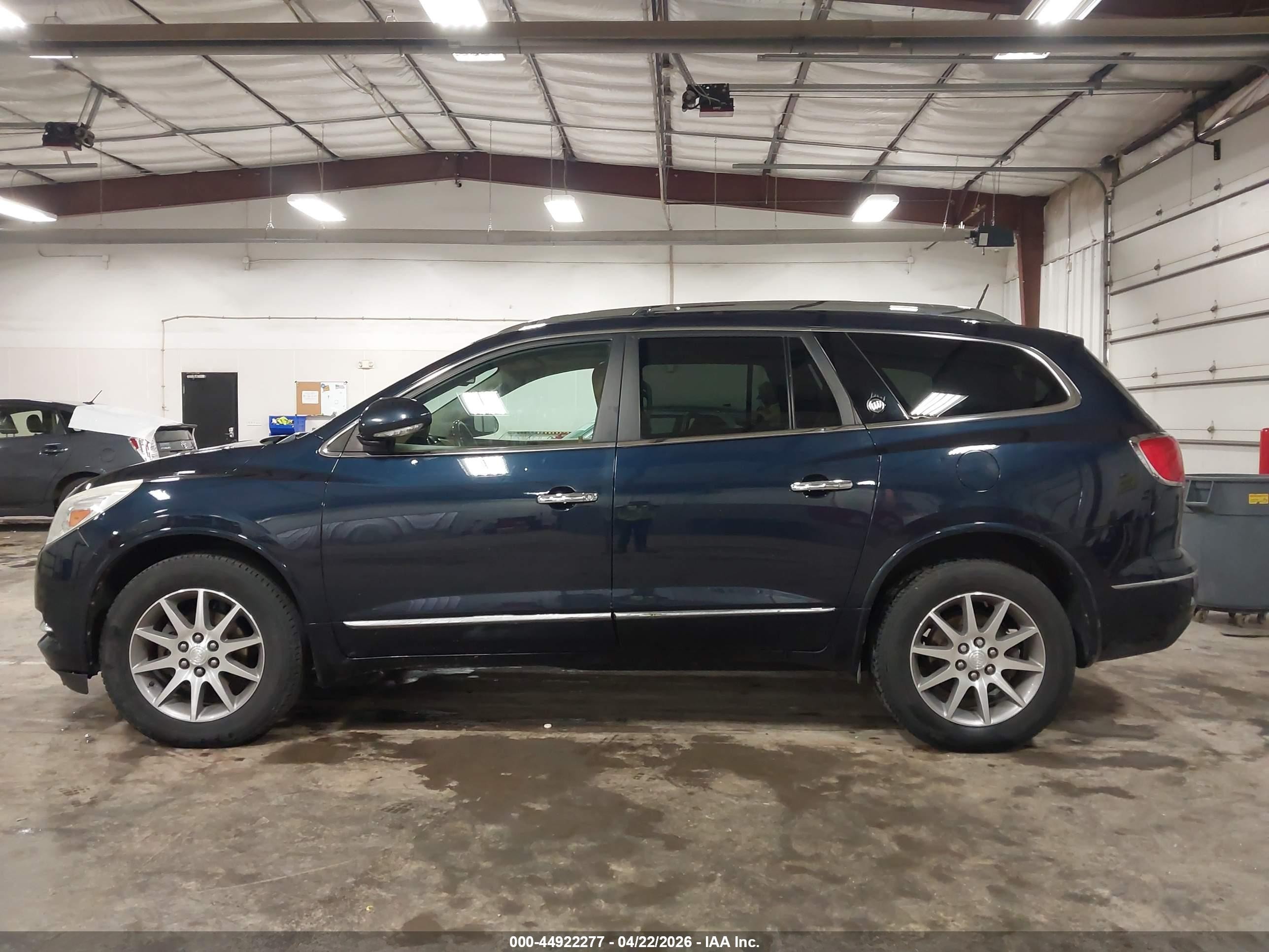 2016 Buick Enclave Leather Navy vin: 5GAKVBKDXGJ265360