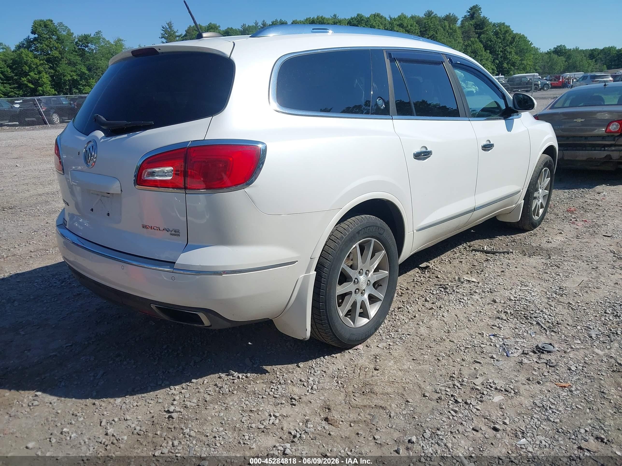 2016 Buick Enclave Leather White vin: 5GAKVBKDXGJ297130