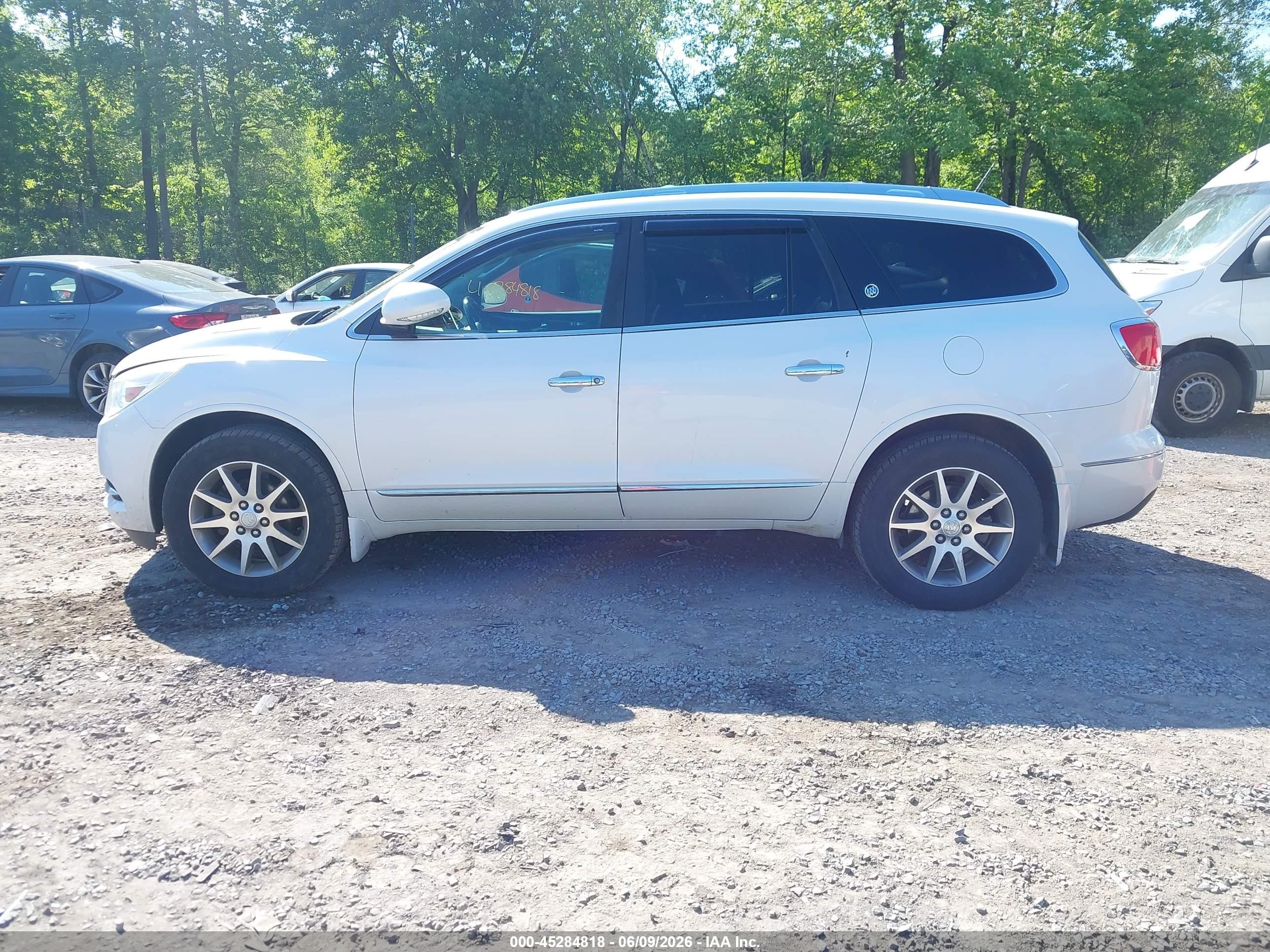 2016 Buick Enclave Leather White vin: 5GAKVBKDXGJ297130