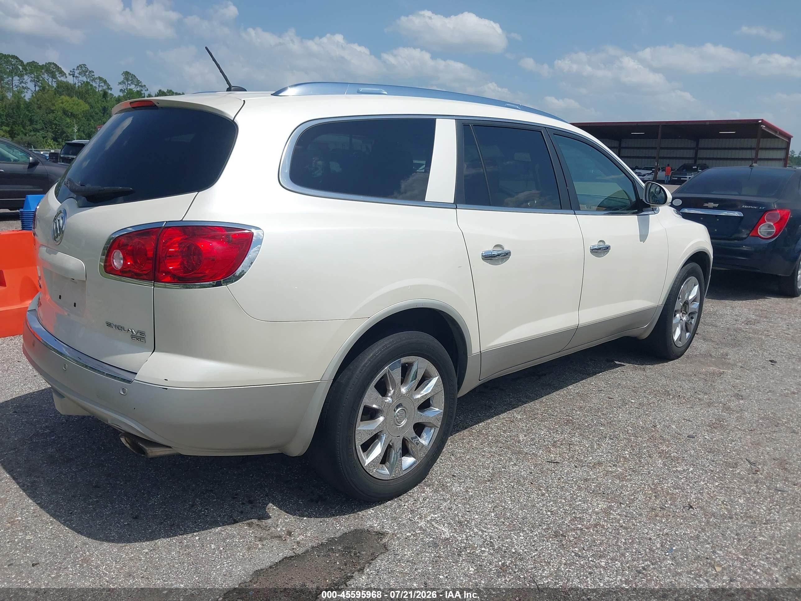 2011 Buick Enclave 2xl Cream vin: 5GAKVCED0BJ107166