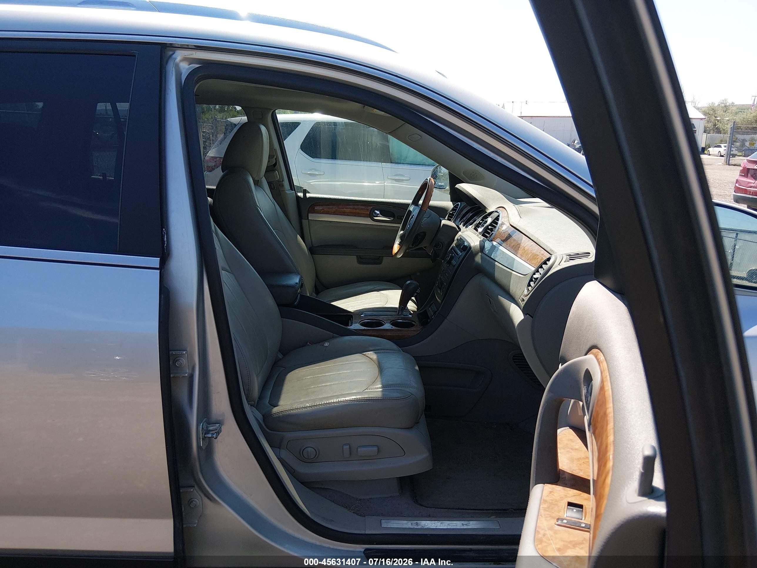 2012 Buick Enclave Leather Silver vin: 5GAKVCED0CJ275861