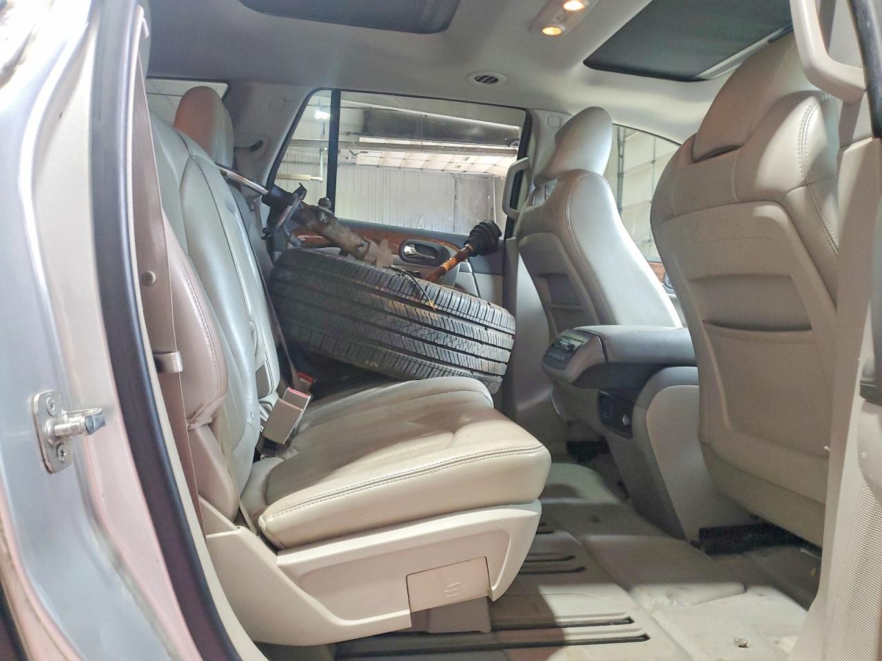 2012 Buick Enclave Silver vin: 5GAKVCED3CJ218201