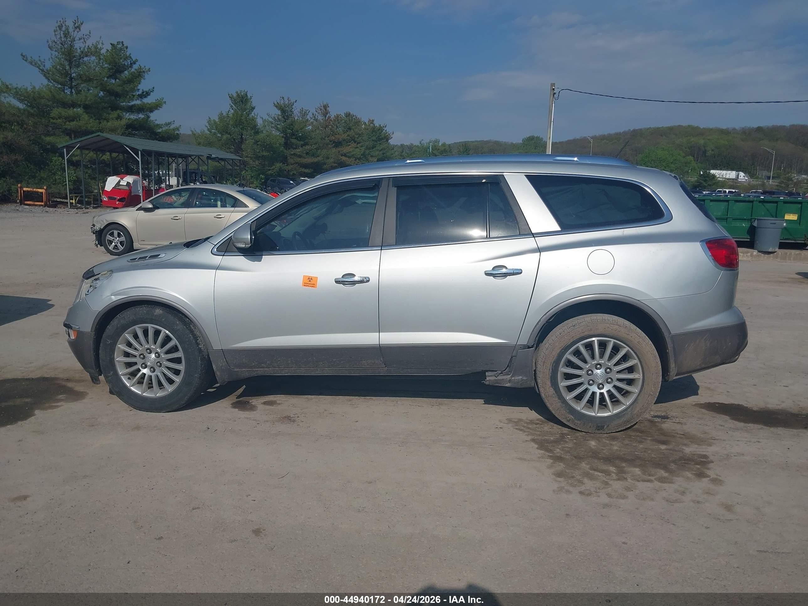 2012 Buick Enclave Leather Silver vin: 5GAKVCED5CJ303301