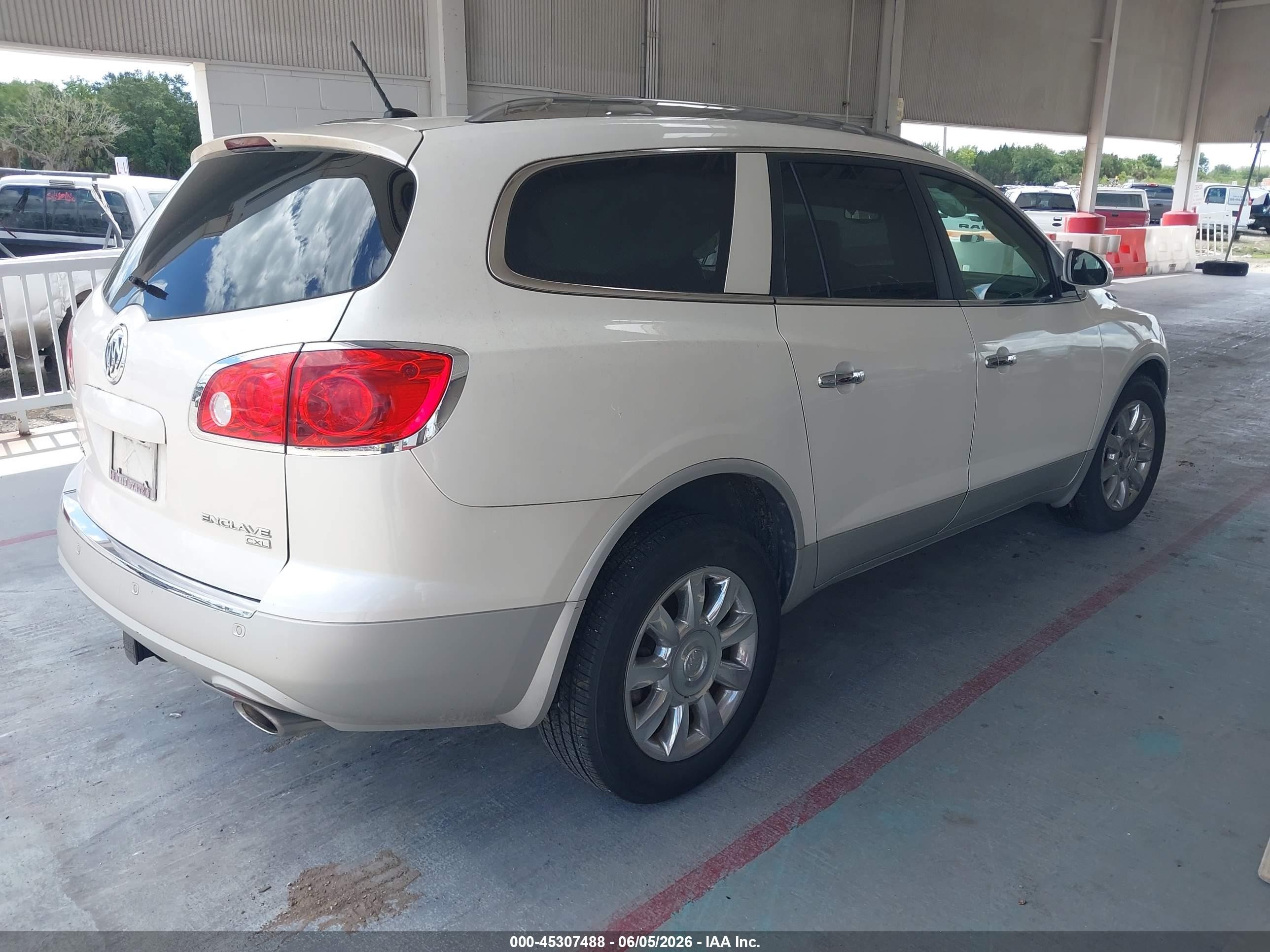 2011 Buick Enclave 2xl White vin: 5GAKVCED7BJ167428