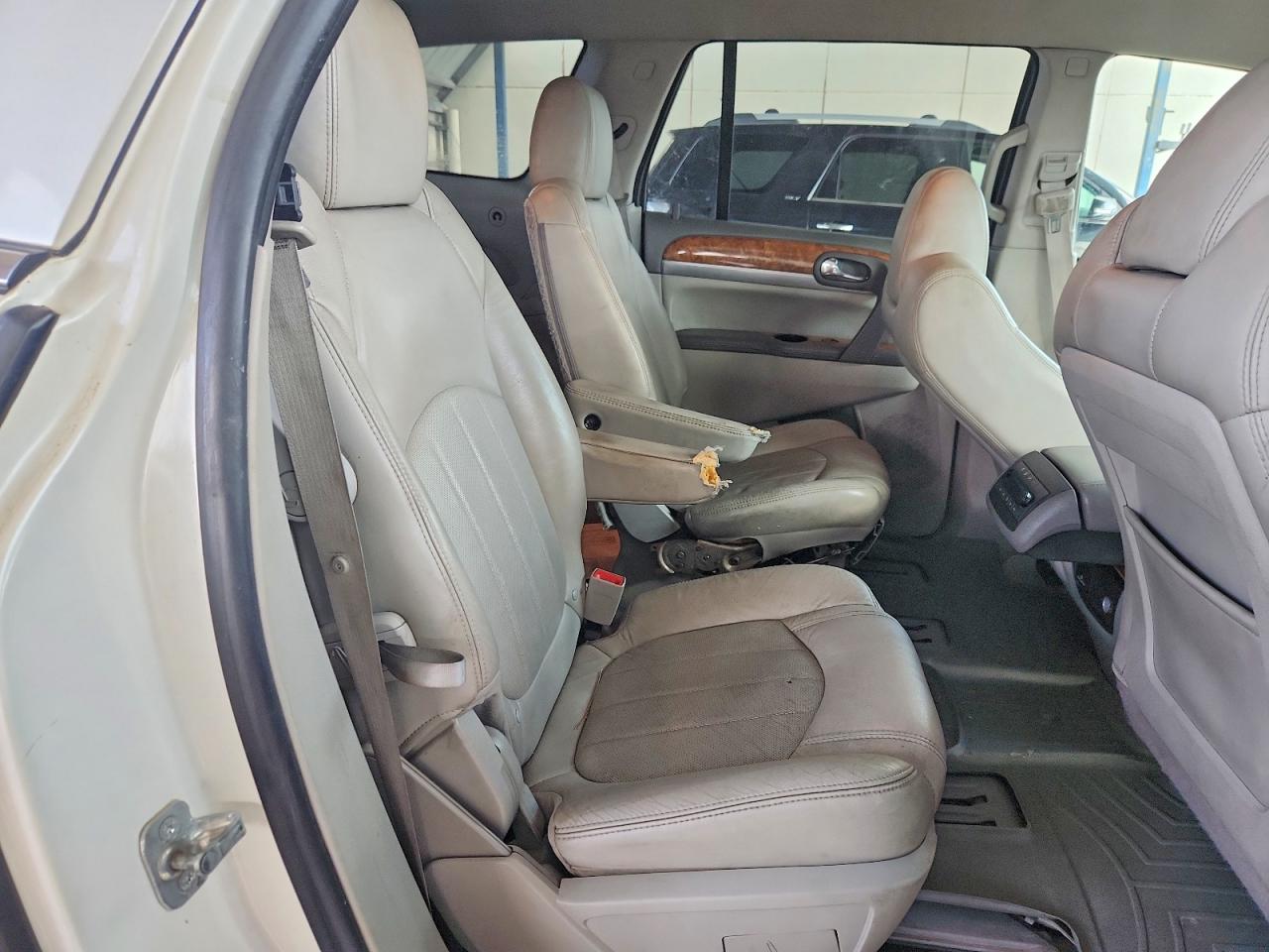 2011 Buick Enclave Cxl Белый vin: 5GAKVCED7BJ295829