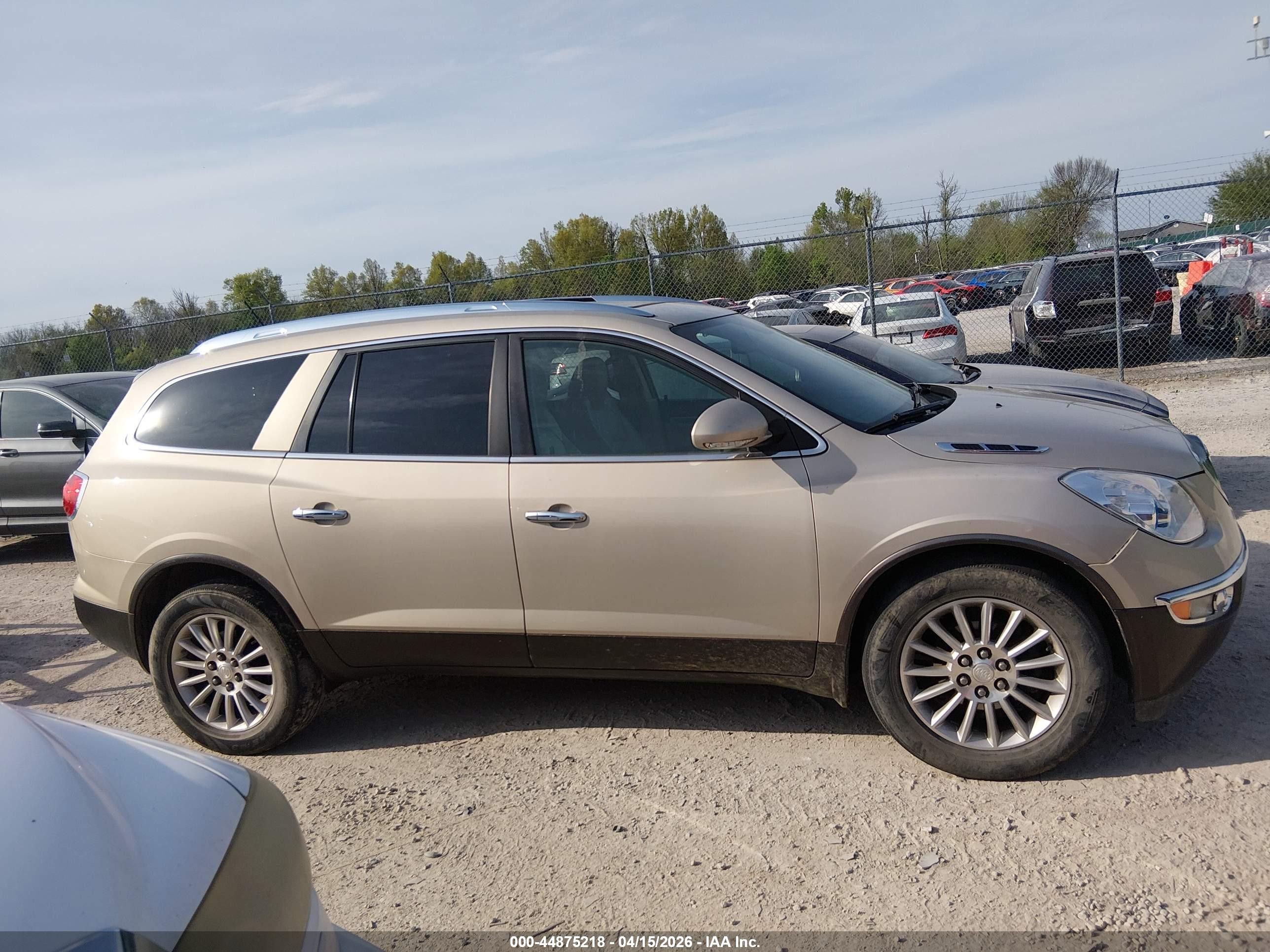 2012 Buick Enclave Leather Золотой vin: 5GAKVCED7CJ124192