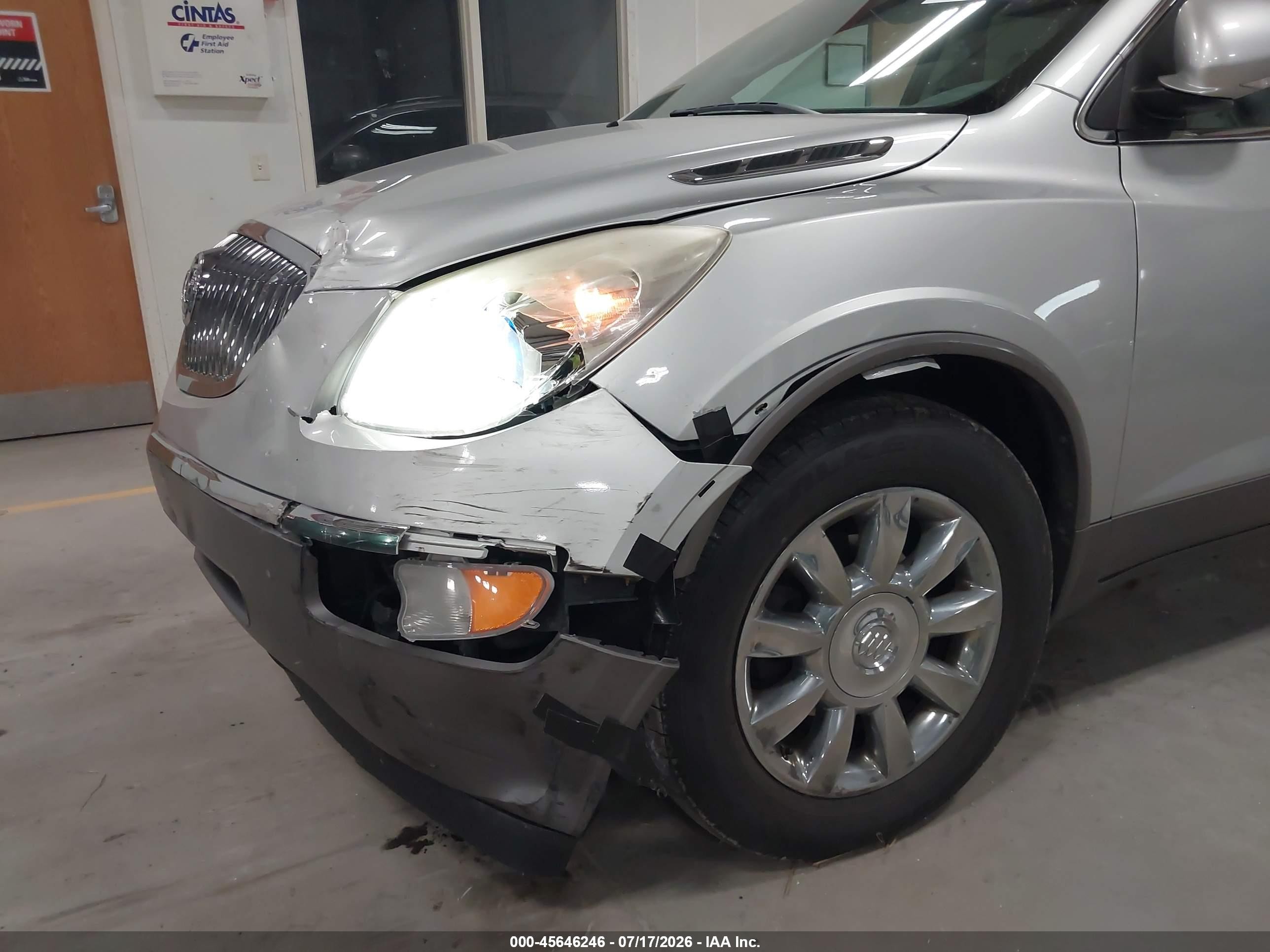 2012 Buick Enclave Leather Silver vin: 5GAKVCED7CJ399920