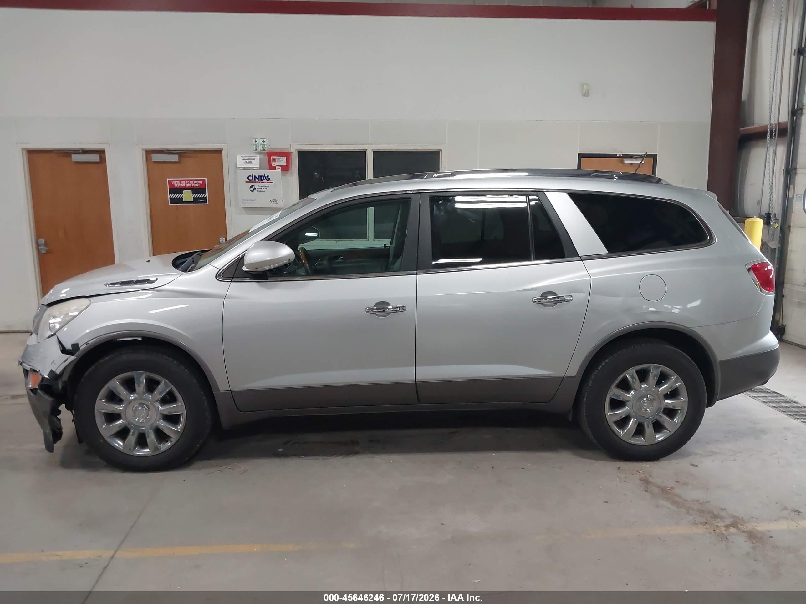 2012 Buick Enclave Leather Silver vin: 5GAKVCED7CJ399920