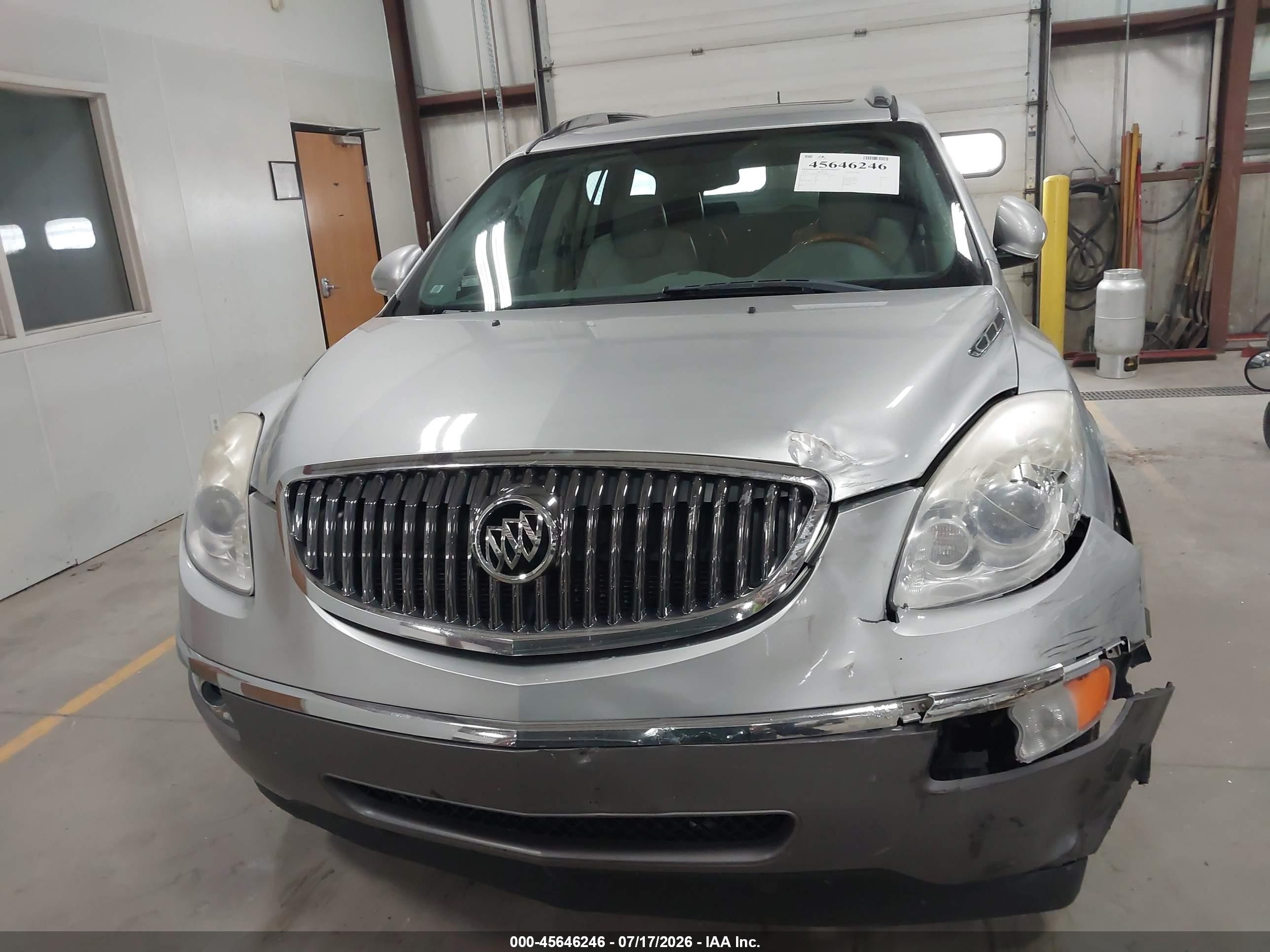 2012 Buick Enclave Leather Silver vin: 5GAKVCED7CJ399920