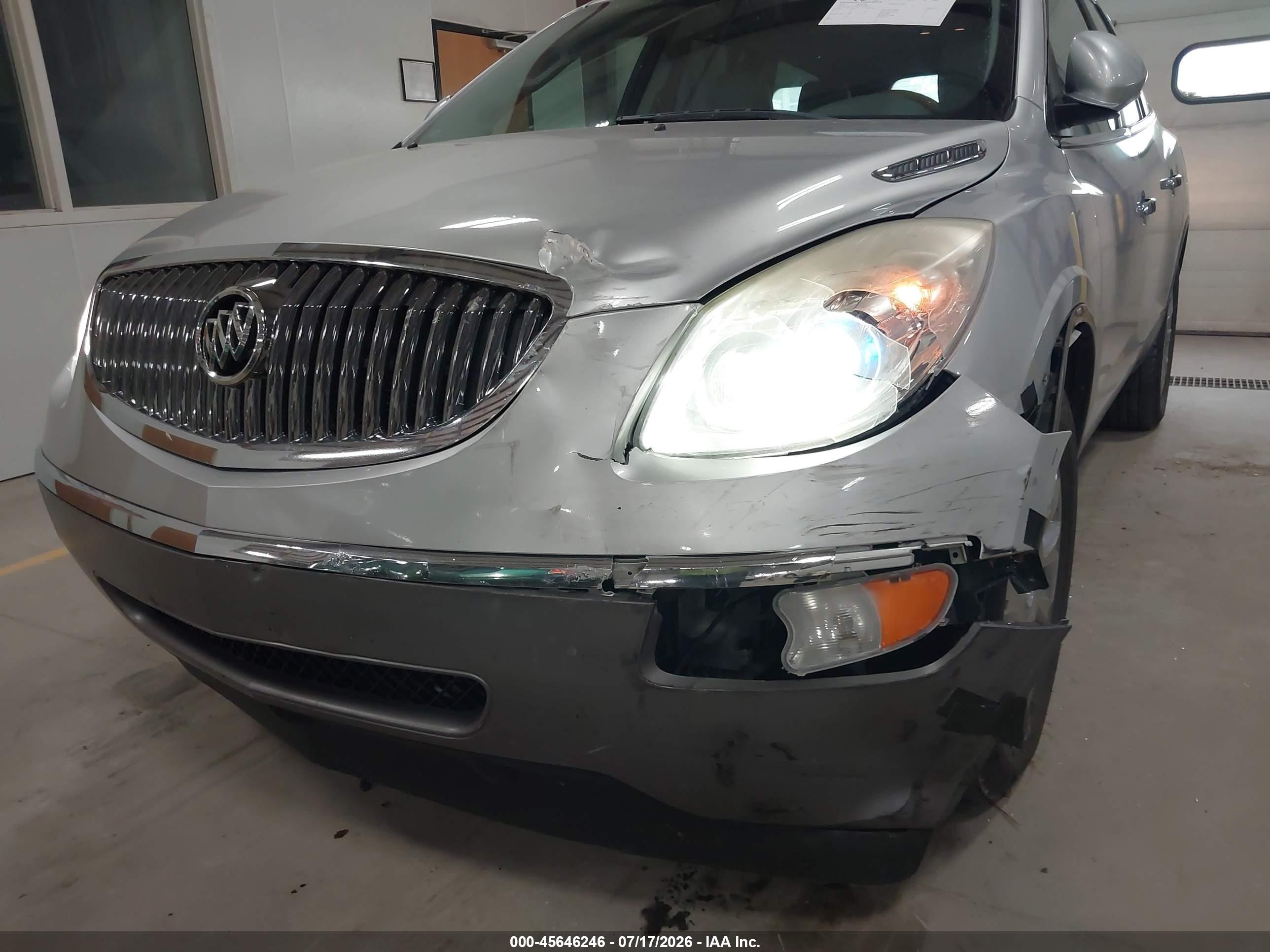 2012 Buick Enclave Leather Silver vin: 5GAKVCED7CJ399920