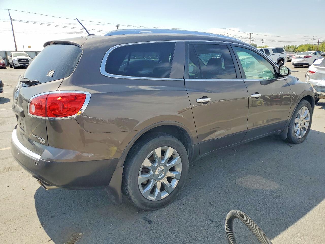 2011 Buick Enclave Cxl Brown vin: 5GAKVCEDXBJ302952