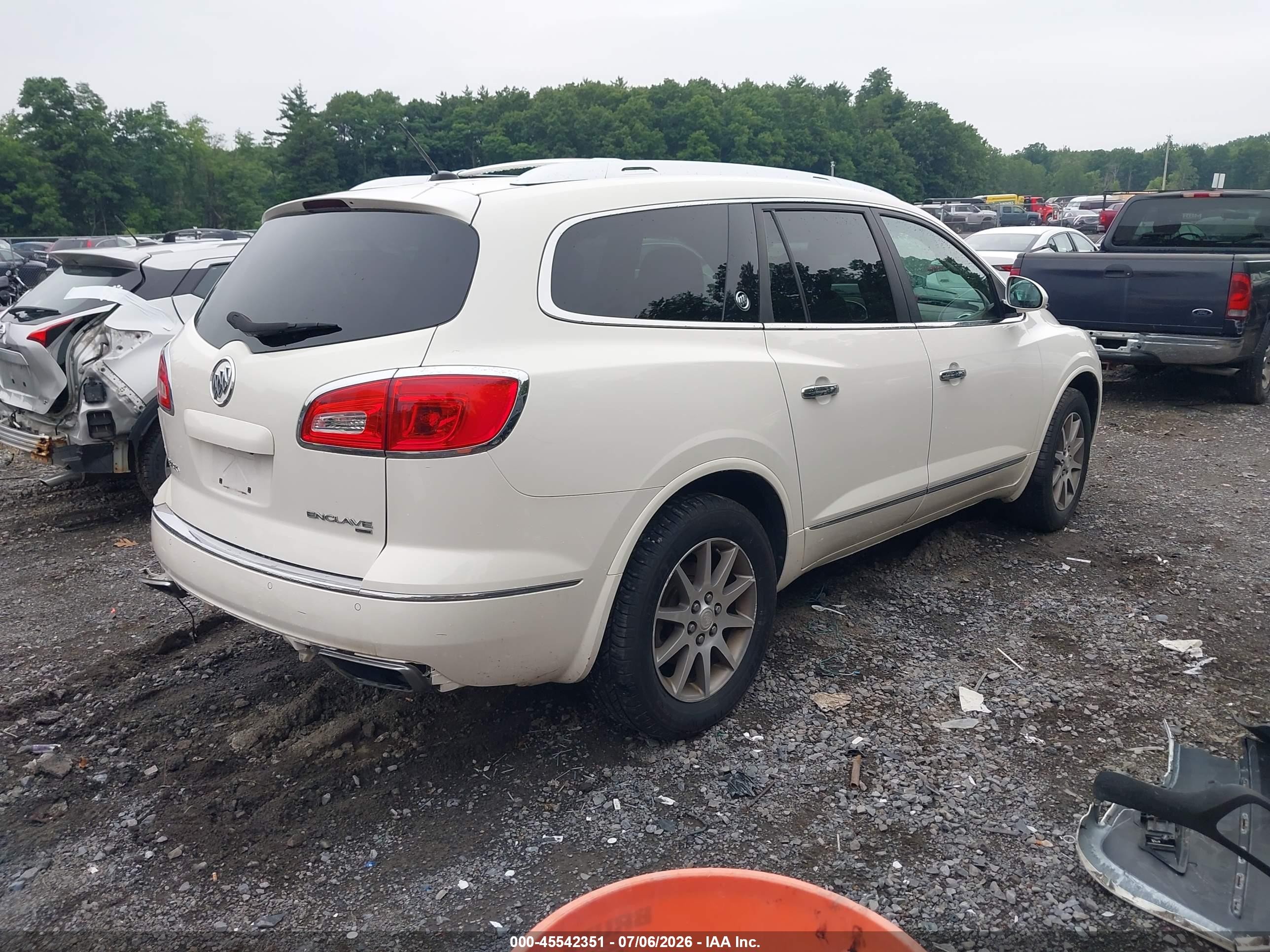 2013 Buick Enclave Leather Cream vin: 5GAKVCKD0DJ262050