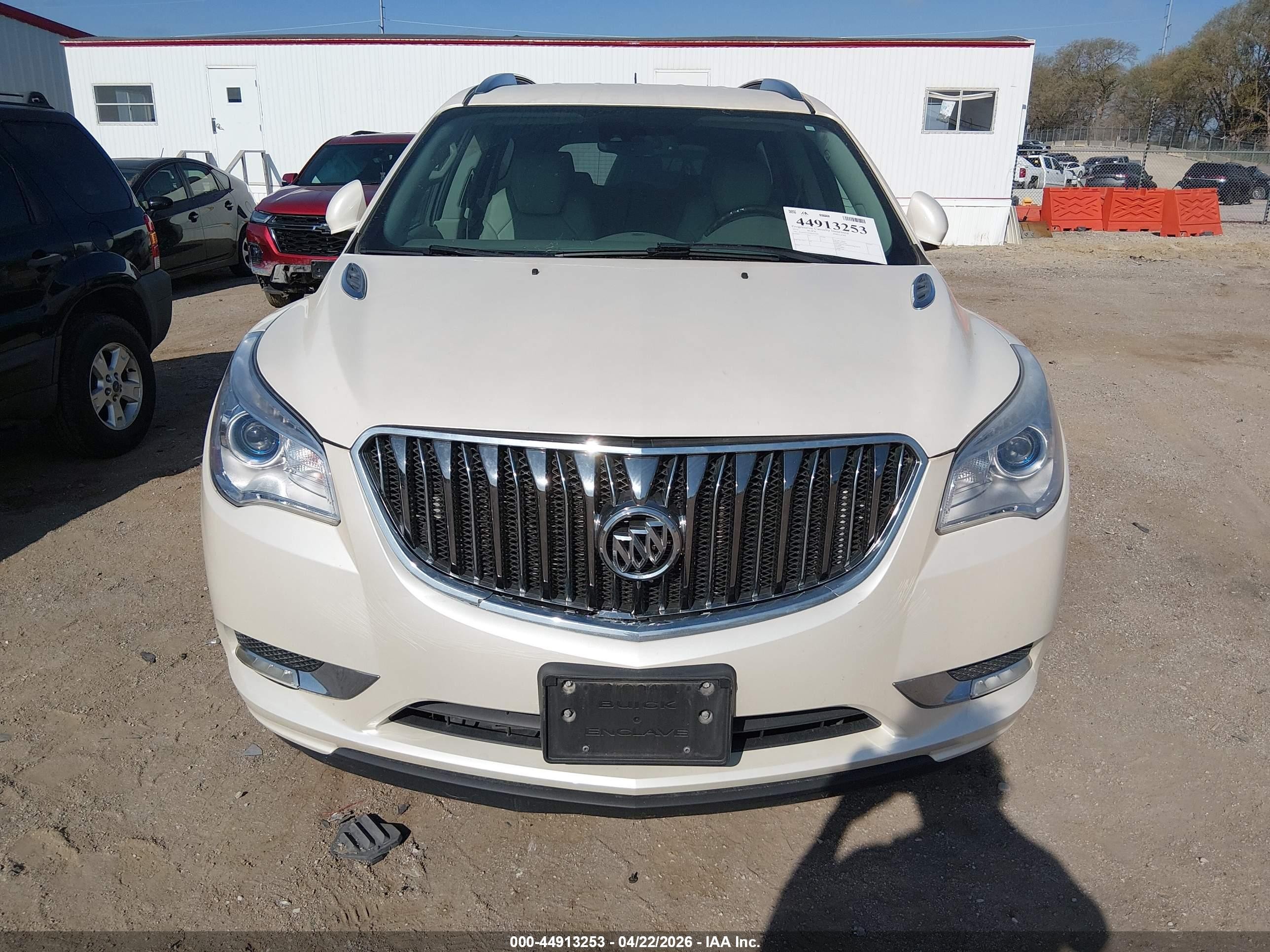 2015 Buick Enclave Premium White vin: 5GAKVCKD0FJ102981