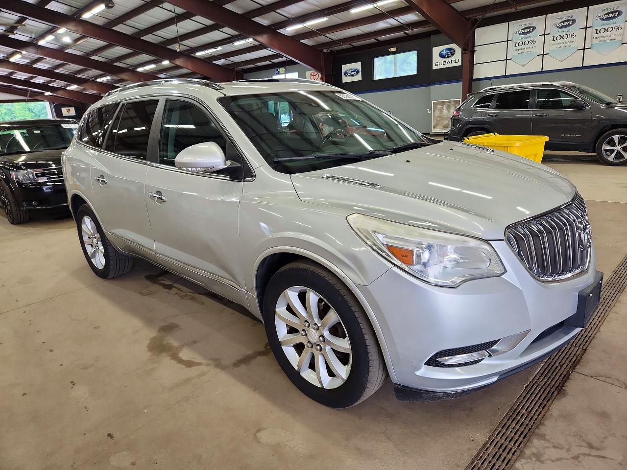 2015 Buick Enclave Silver vin: 5GAKVCKD0FJ287341