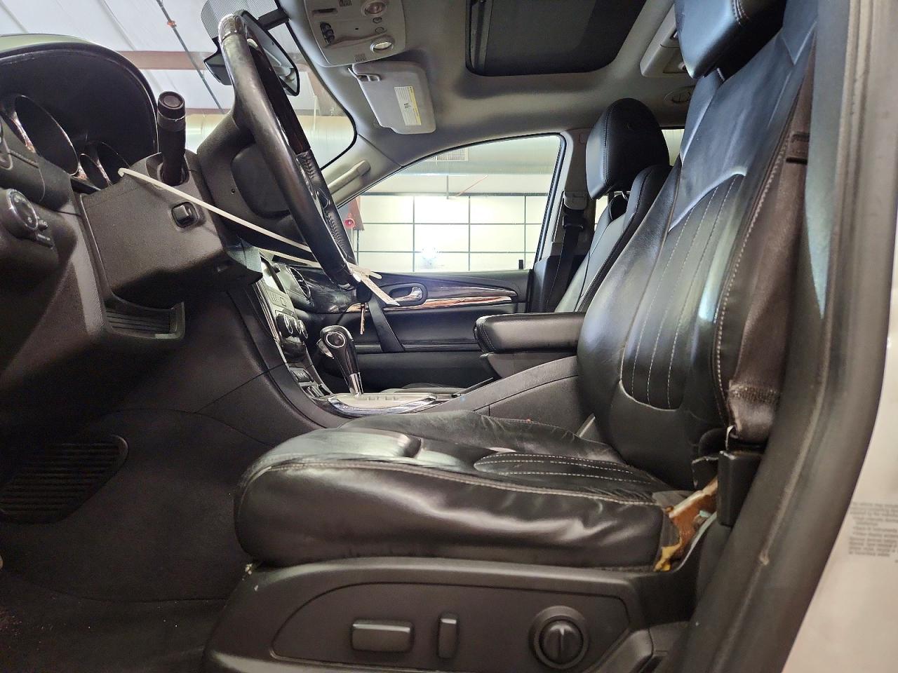 2015 Buick Enclave Silver vin: 5GAKVCKD0FJ287341