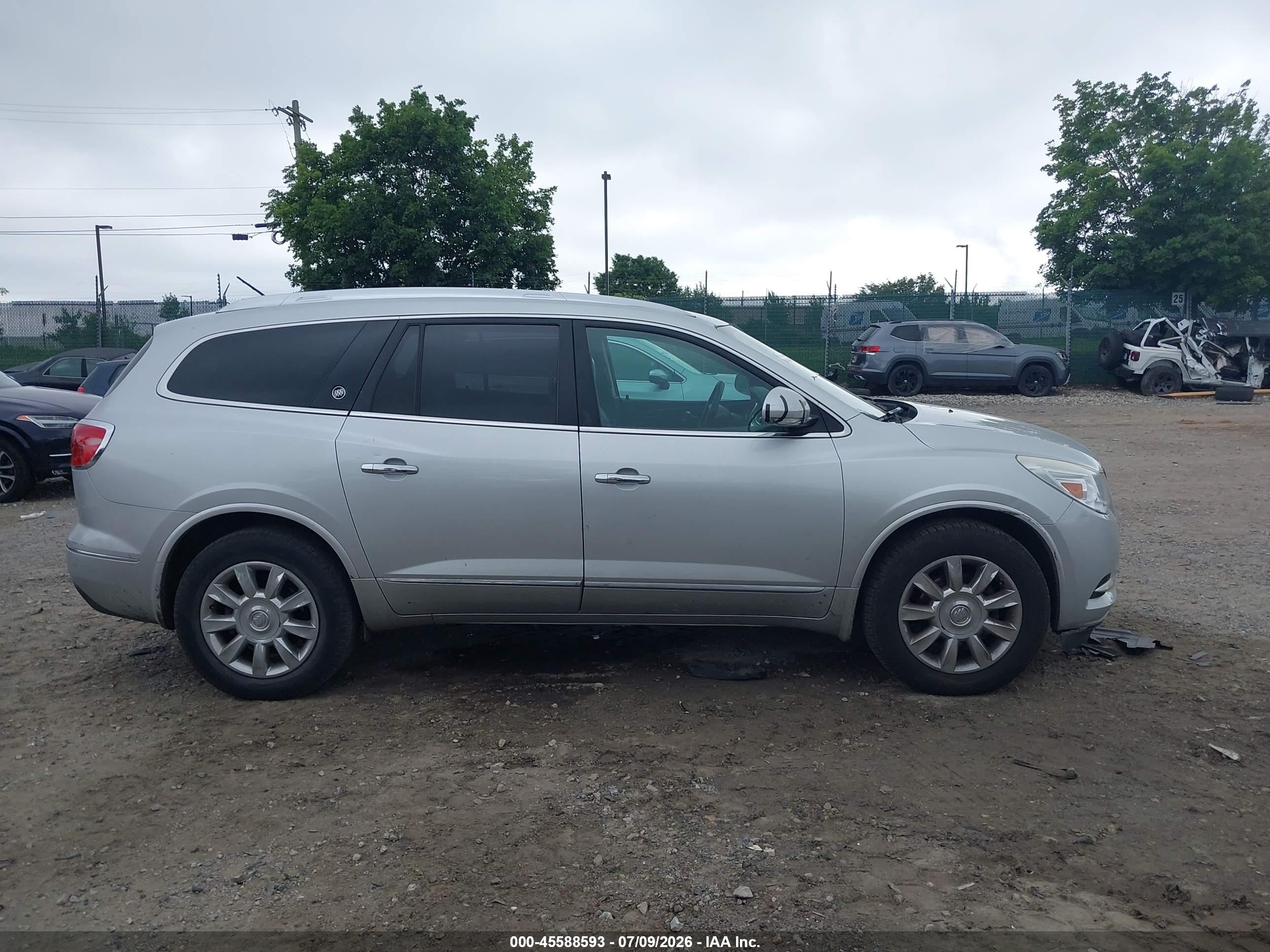 2014 Buick Enclave Premium Silver vin: 5GAKVCKD1EJ129640