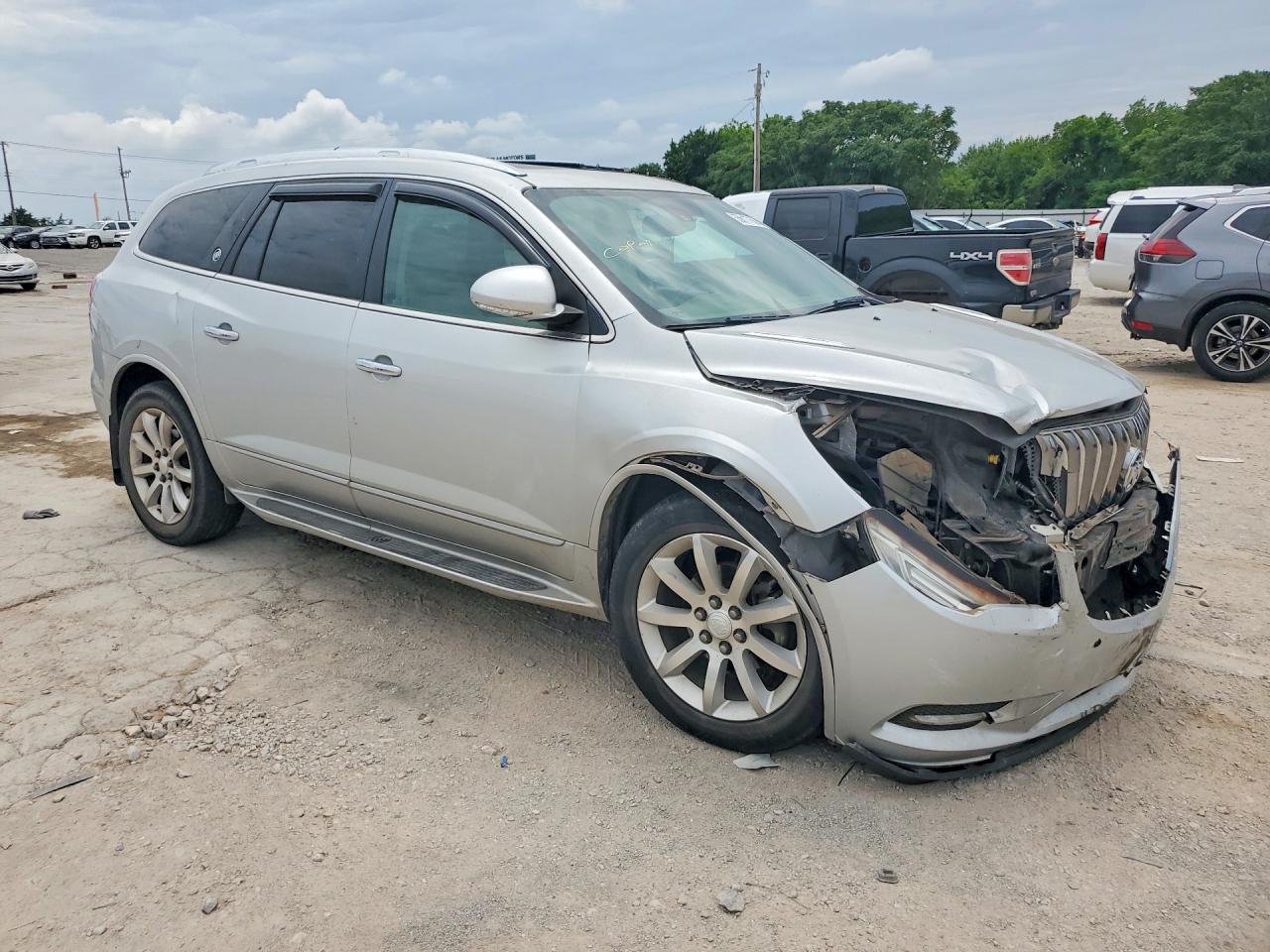 2014 Buick Enclave Silver vin: 5GAKVCKD1EJ324556