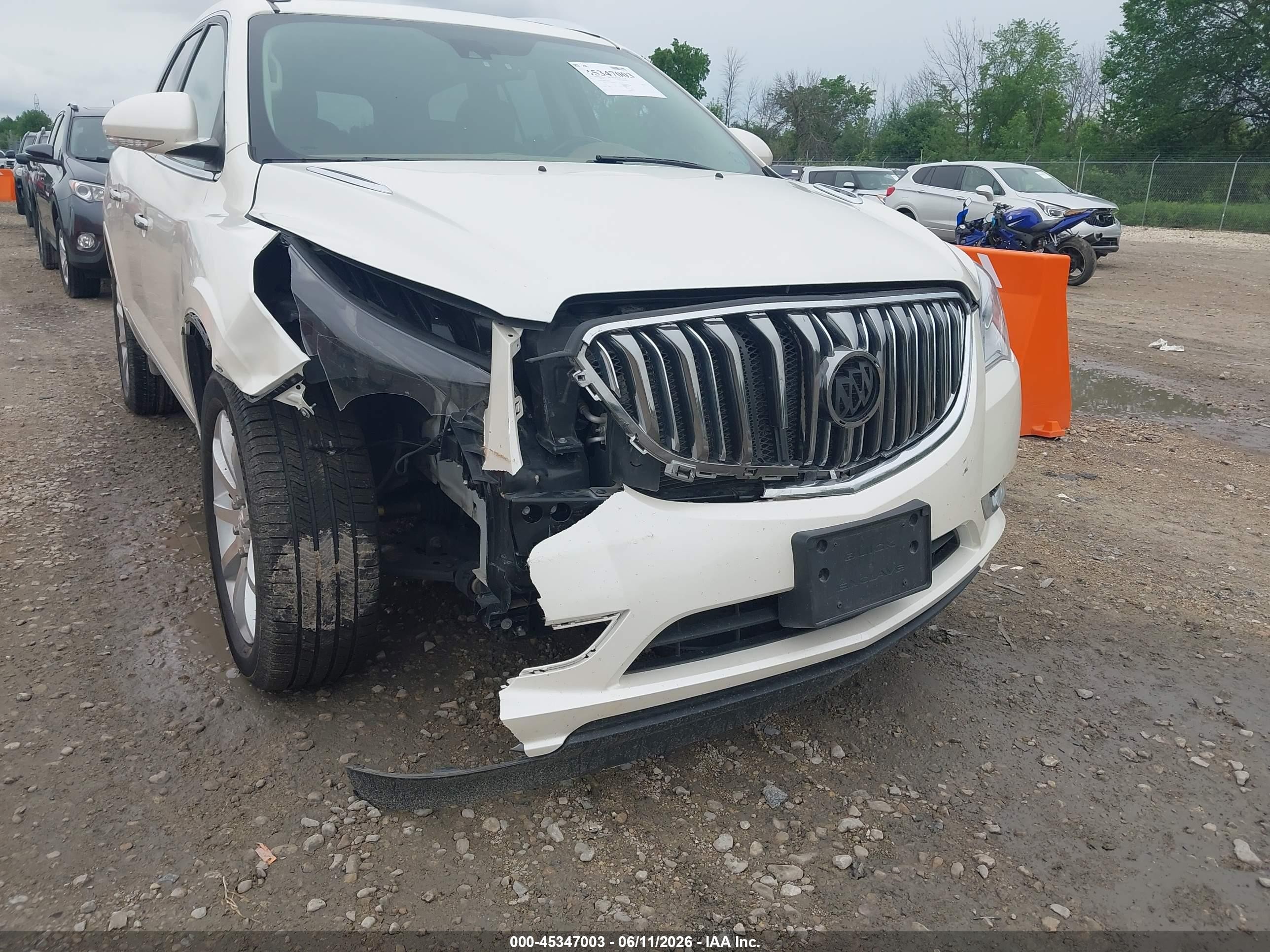 2015 Buick Enclave Premium White vin: 5GAKVCKD2FJ172207