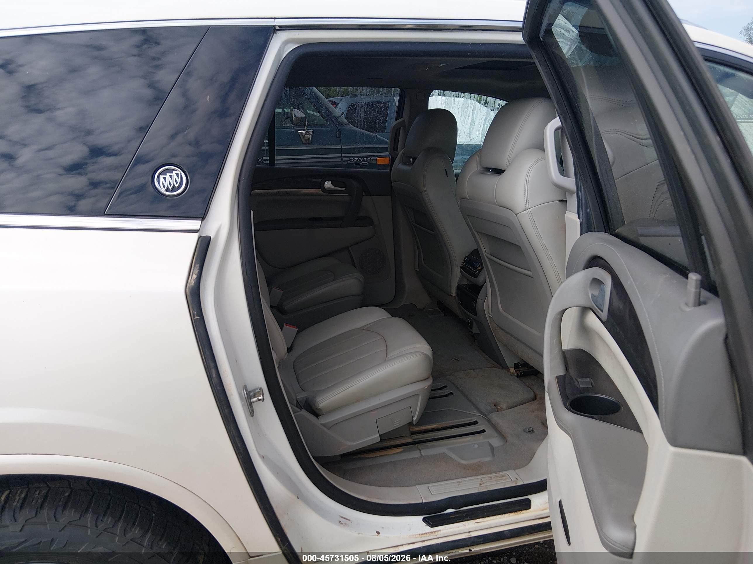 2015 Buick Enclave Premium White vin: 5GAKVCKD2FJ255586