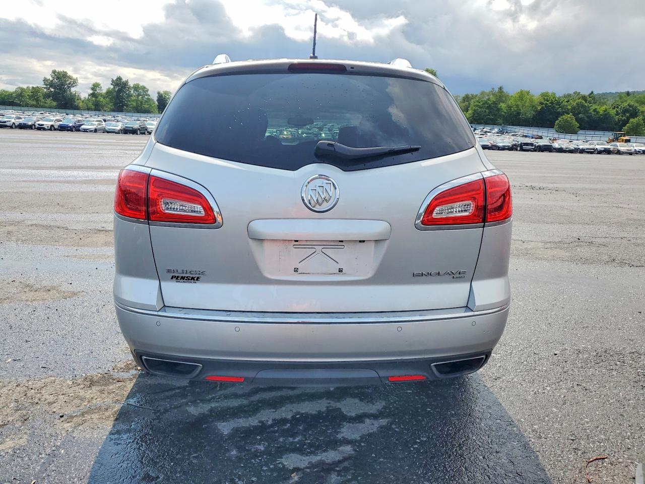 2013 Buick Enclave Silver vin: 5GAKVCKD3DJ153923