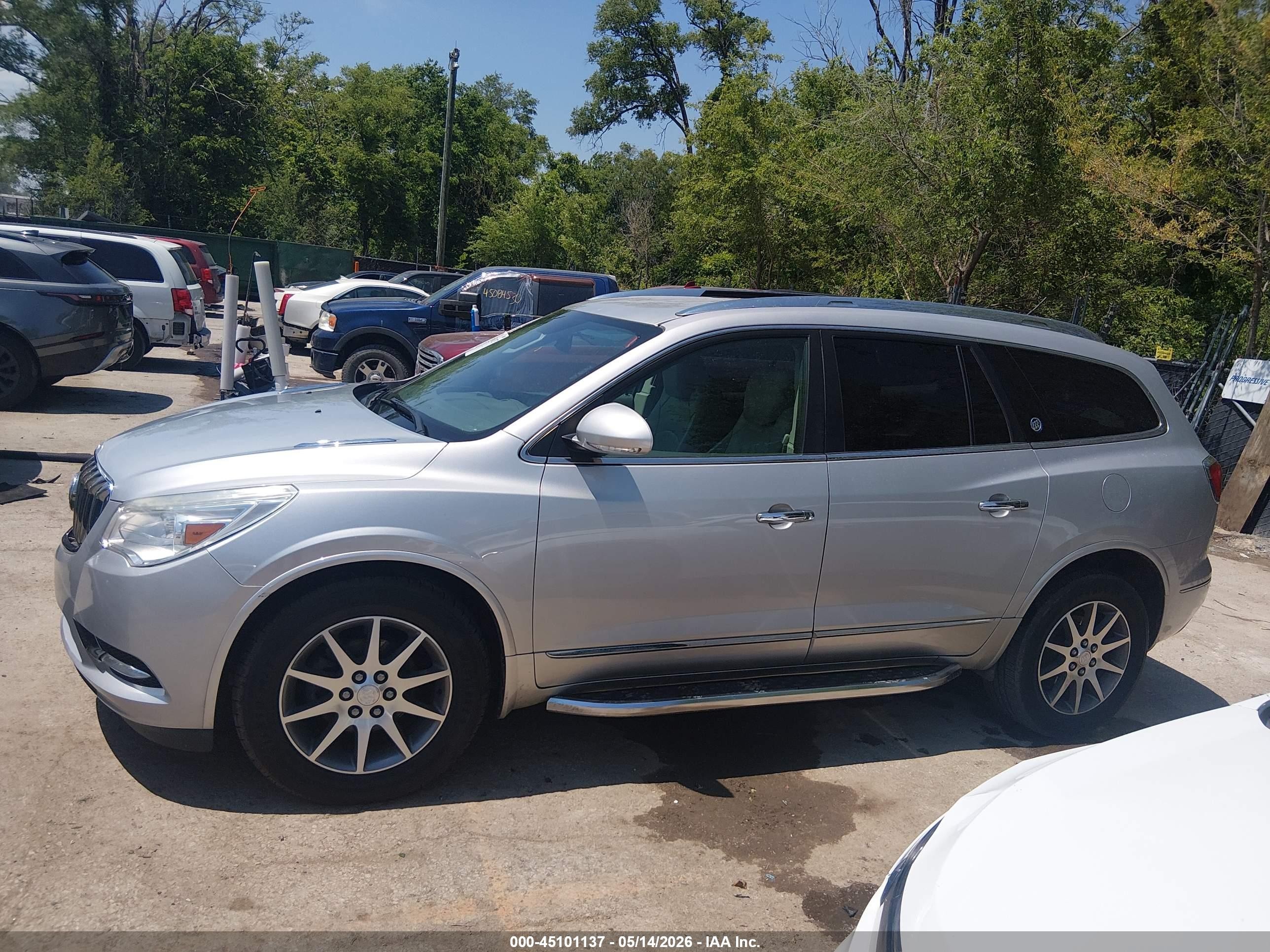 2013 Buick Enclave Leather Silver vin: 5GAKVCKD3DJ155316