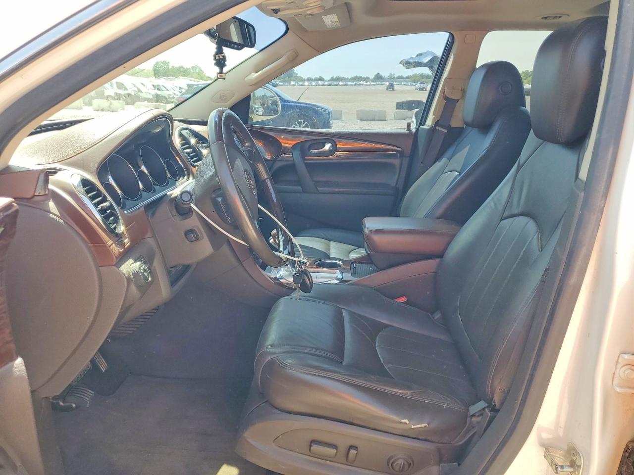 2014 Buick Enclave White vin: 5GAKVCKD3EJ275831