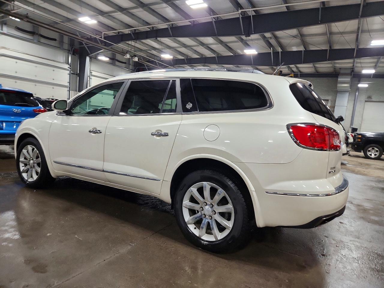 2015 Buick Enclave White vin: 5GAKVCKD3FJ224914