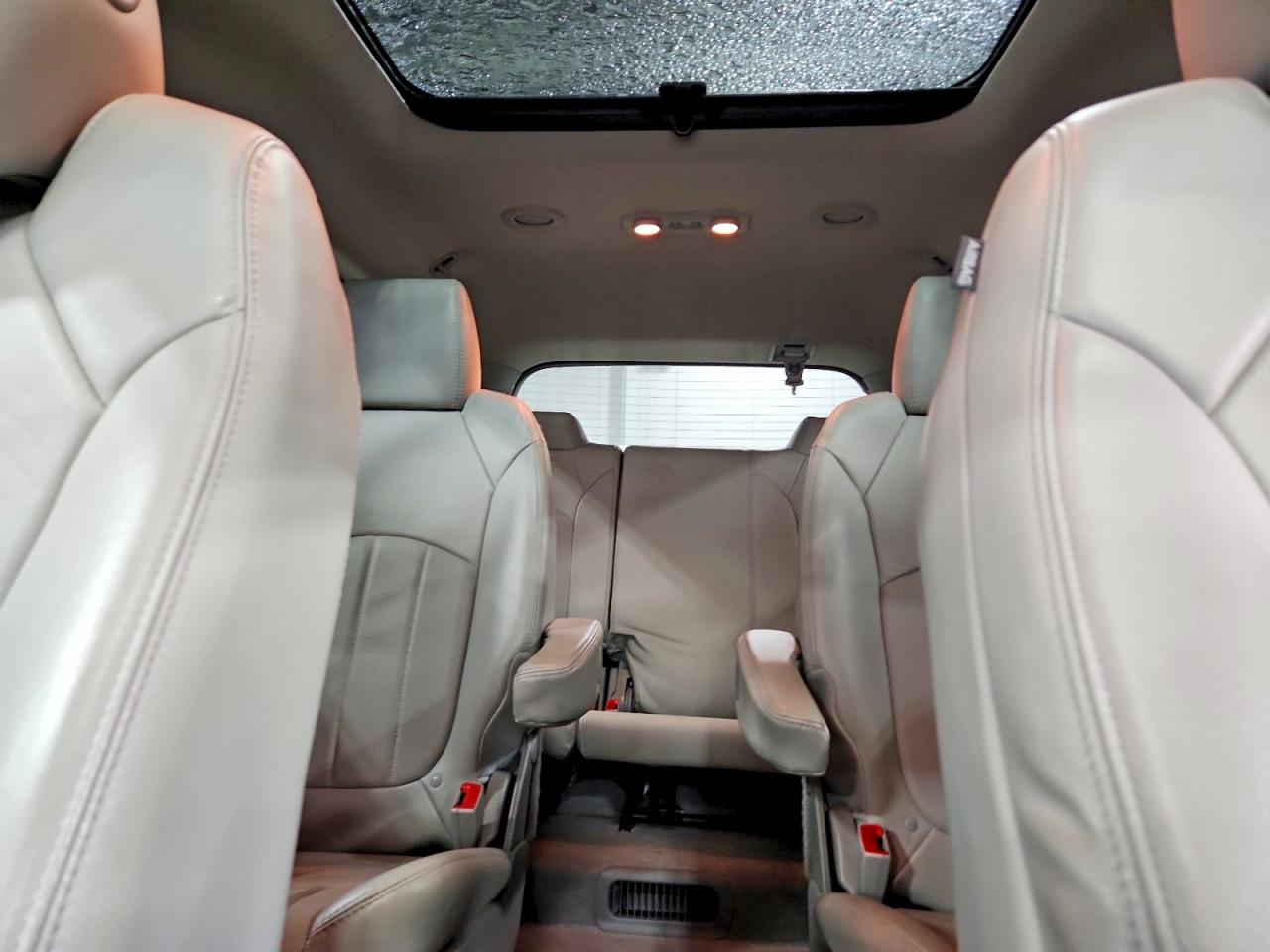 2015 Buick Enclave White vin: 5GAKVCKD3FJ224914