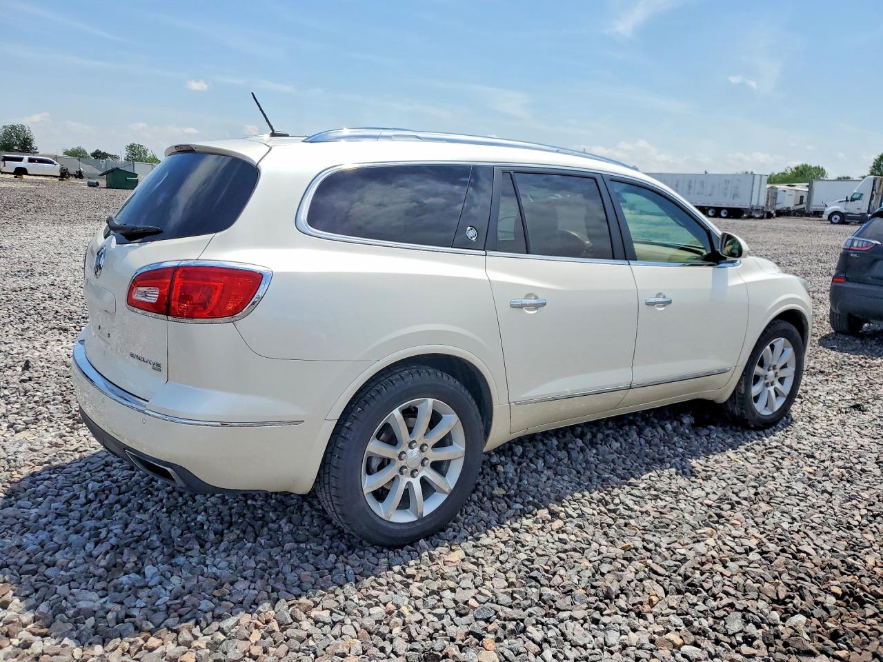 2015 Buick Enclave White vin: 5GAKVCKD3FJ295417