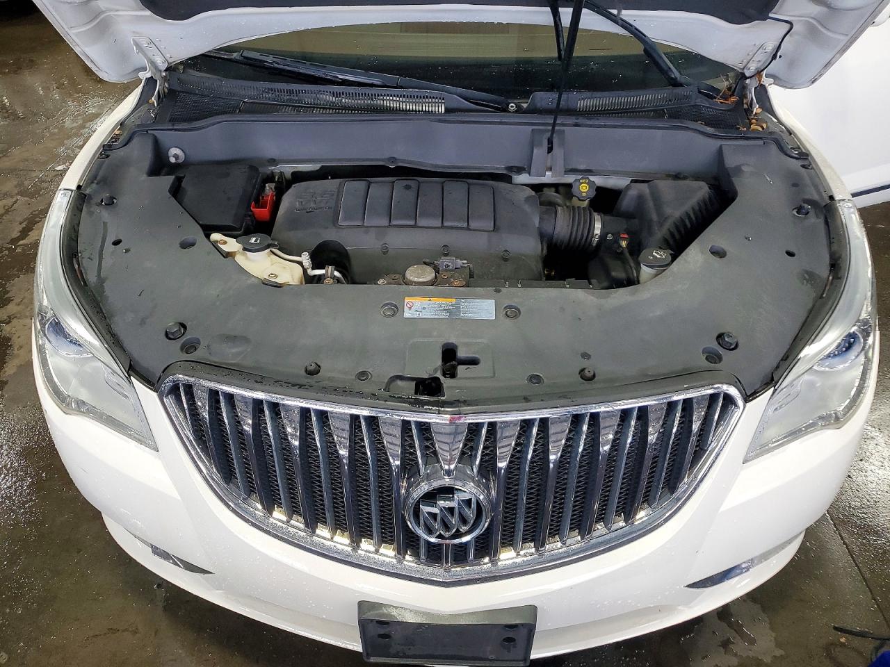 2014 Buick Enclave White vin: 5GAKVCKD5EJ268850