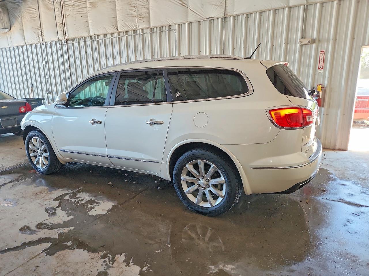 2015 Buick Enclave White vin: 5GAKVCKD5FJ144319