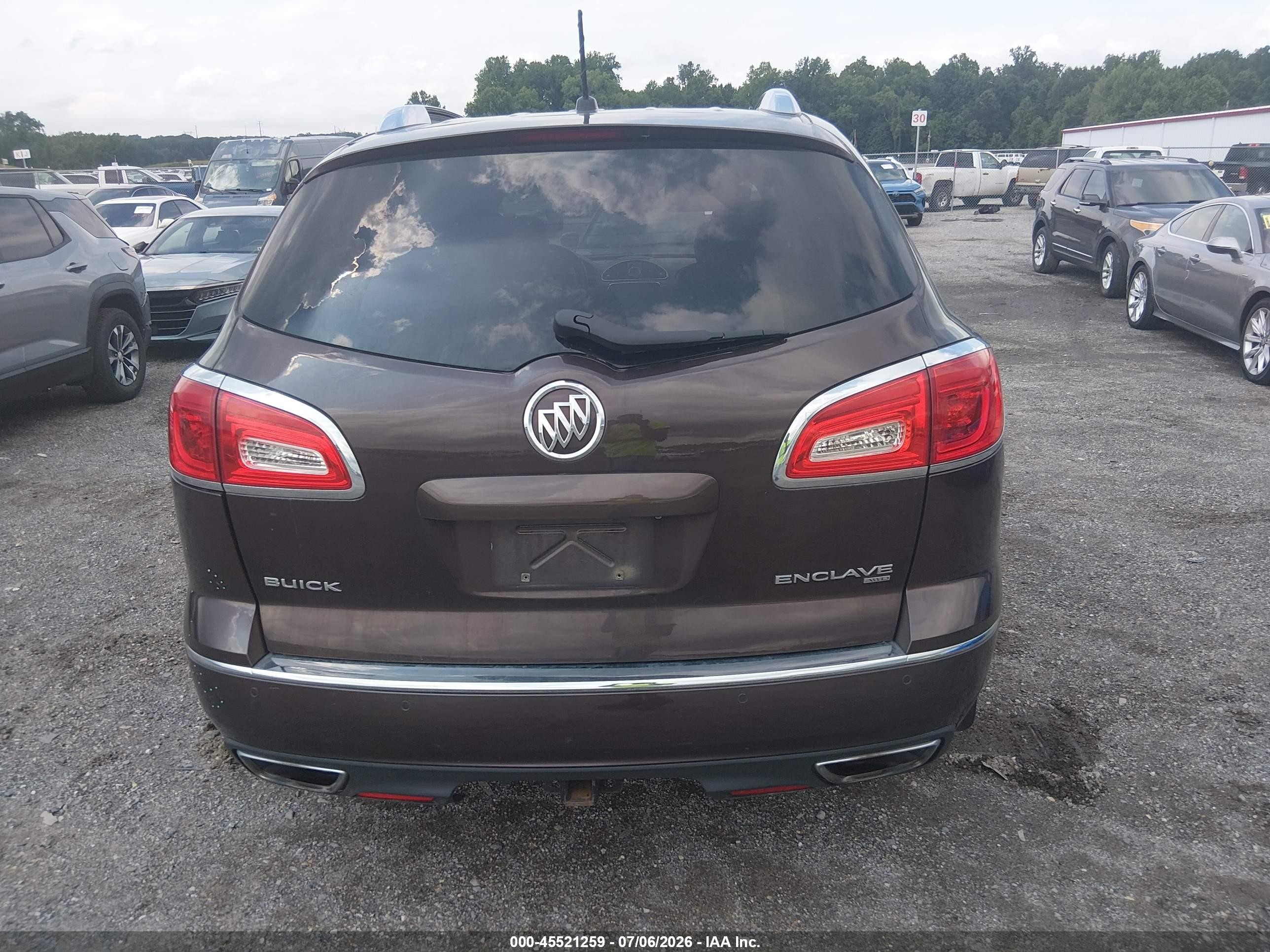 2015 Buick Enclave Premium Burgundy vin: 5GAKVCKD5FJ185713